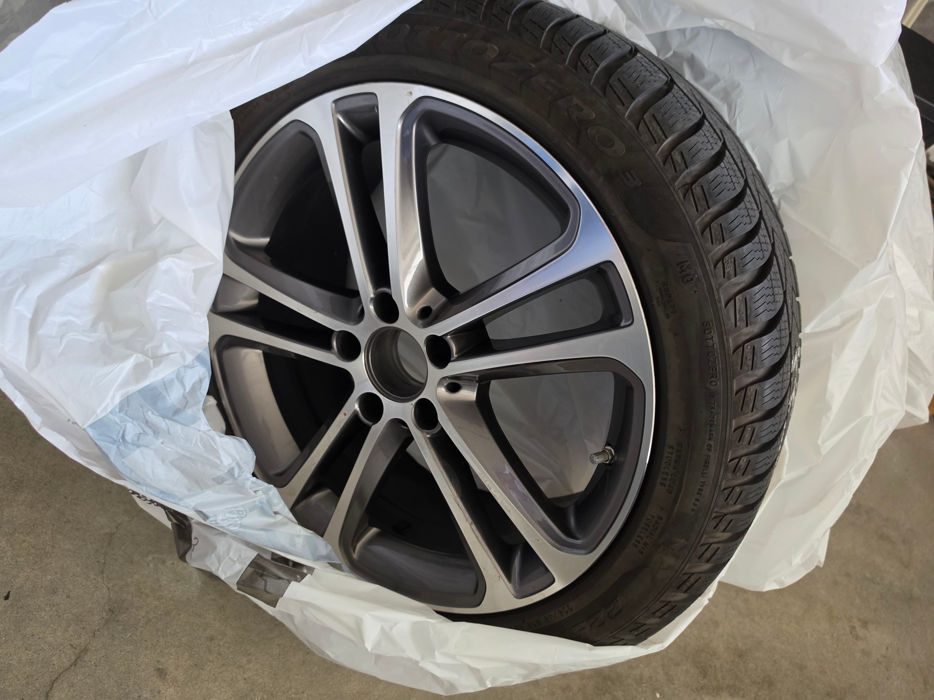 MERCEDES-BENZ C 220 d AMG Line 4matic-image-14