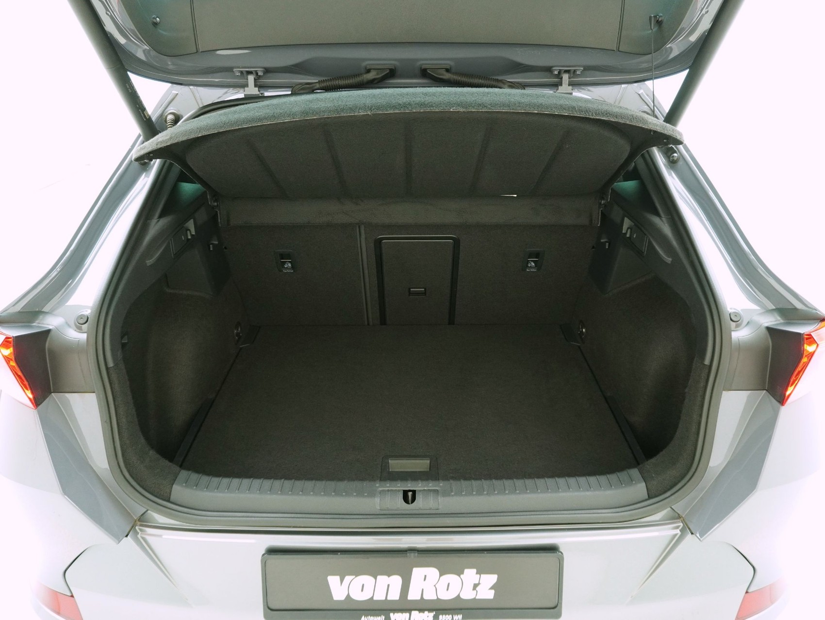 CUPRA Formentor 2.0 TSI DSG VZ 4Drive-image-12