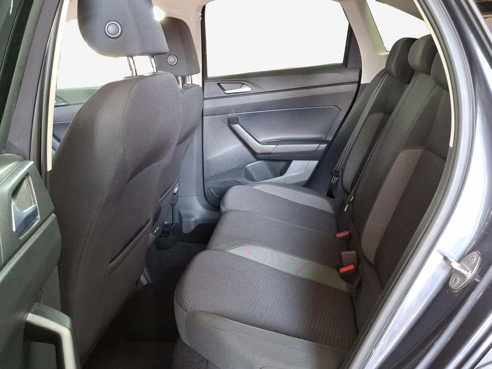 VW Taigo 1.0 TSI Life DSG-image-11