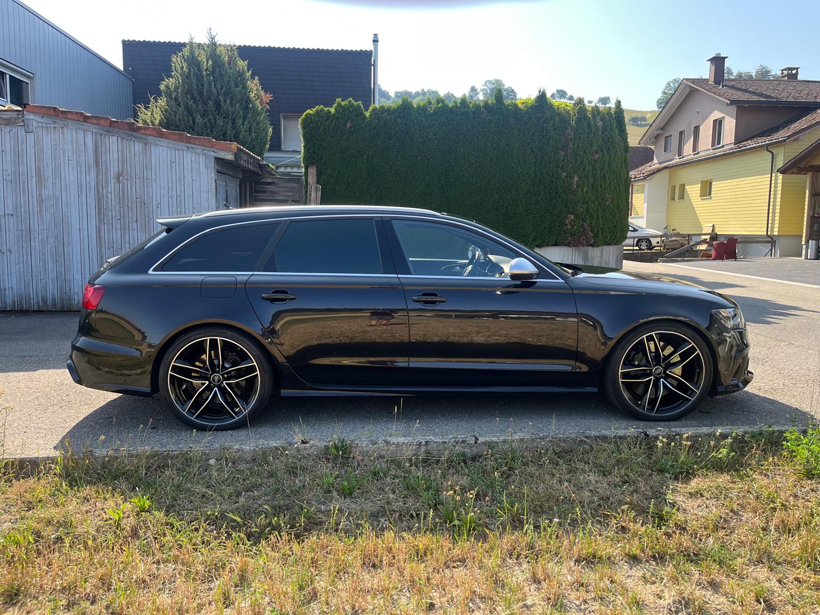 AUDI RS6 Avant 4.0 TFSI V8 quattro Tiptronic-image-4