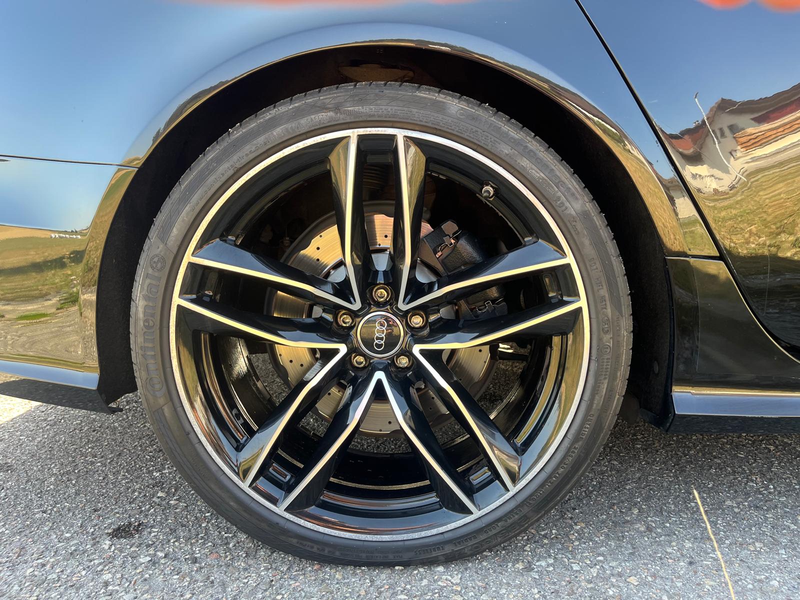 AUDI RS6 Avant 4.0 TFSI V8 quattro Tiptronic-image-9