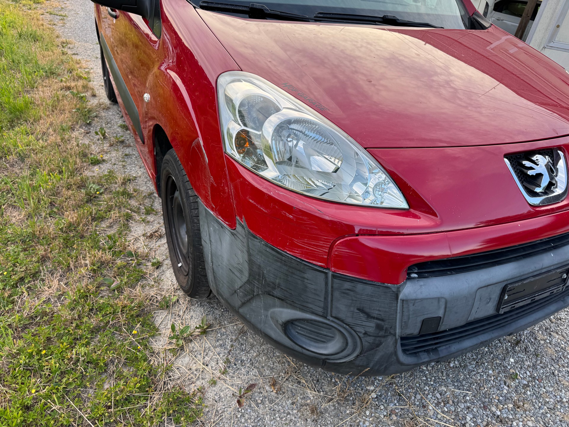 PEUGEOT Partner 1.6 HDI Urban Pack-image-1