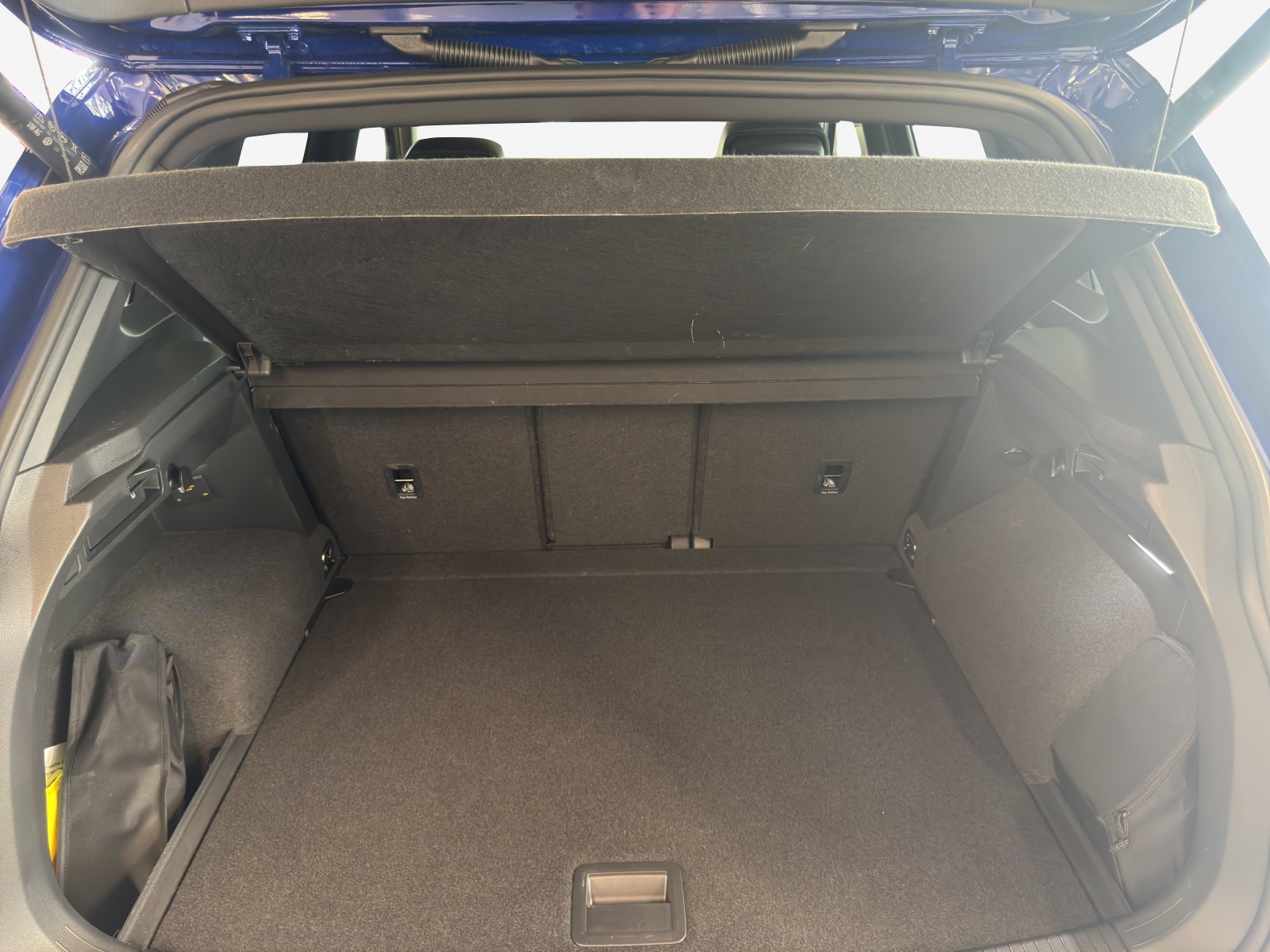 VW Tiguan 2.0TSI R-Line 4Motion DSG-image-12