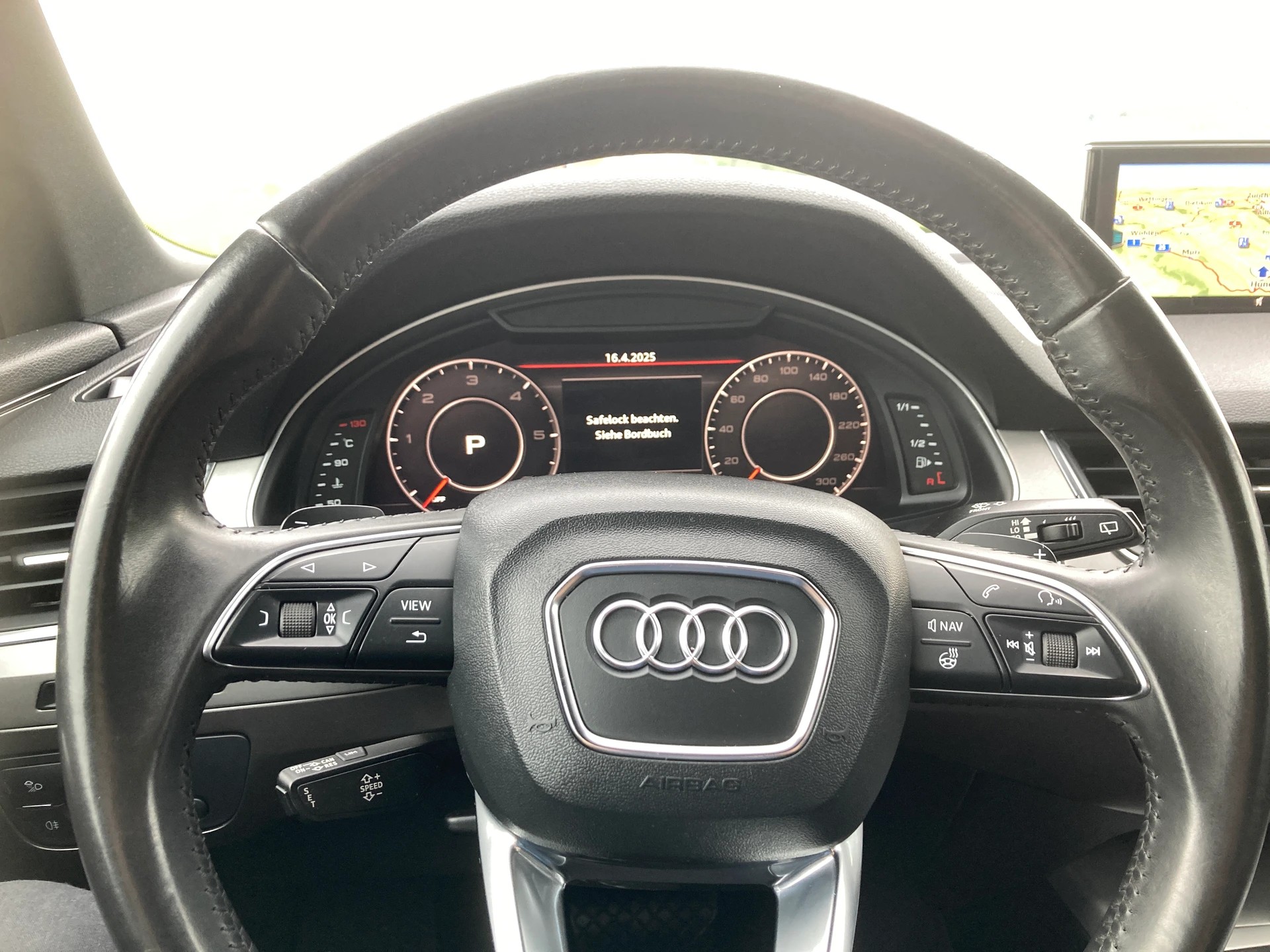 AUDI Q7 3.0 TDI ultra quattro tiptronic 7 Sitzer-image-13