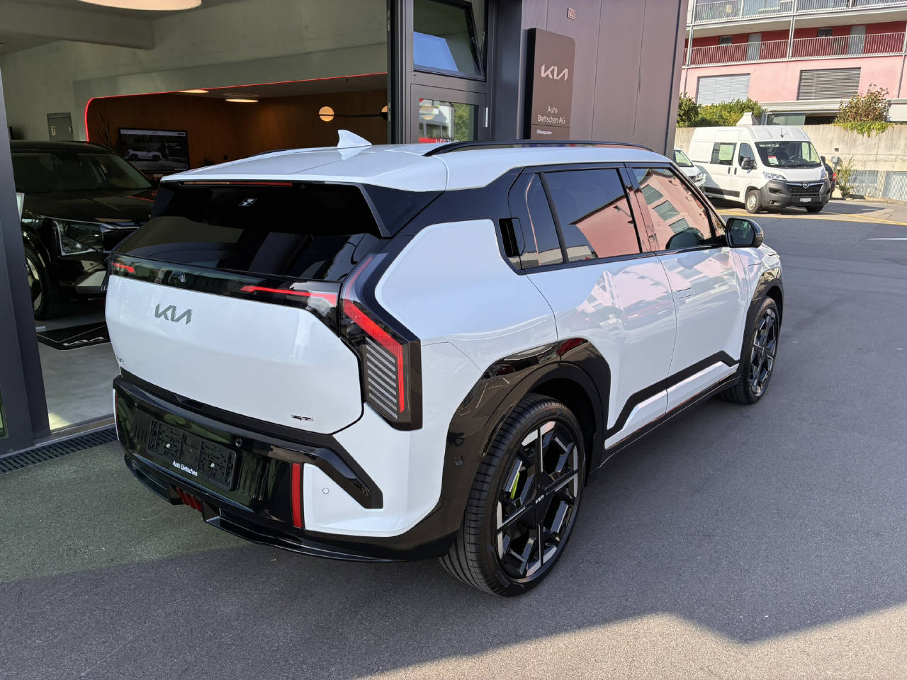 KIA EV3 81 kWh GT 4x4-image-5