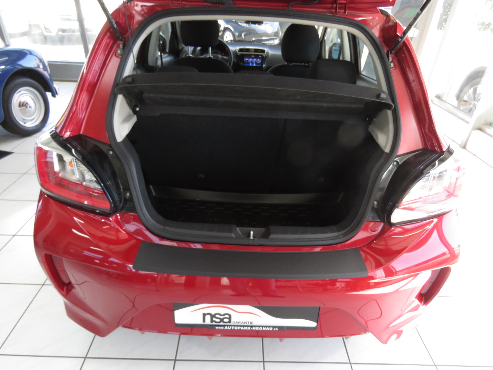 MITSUBISHI Space Star 1.2 CVT Inform (Automat)-image-8
