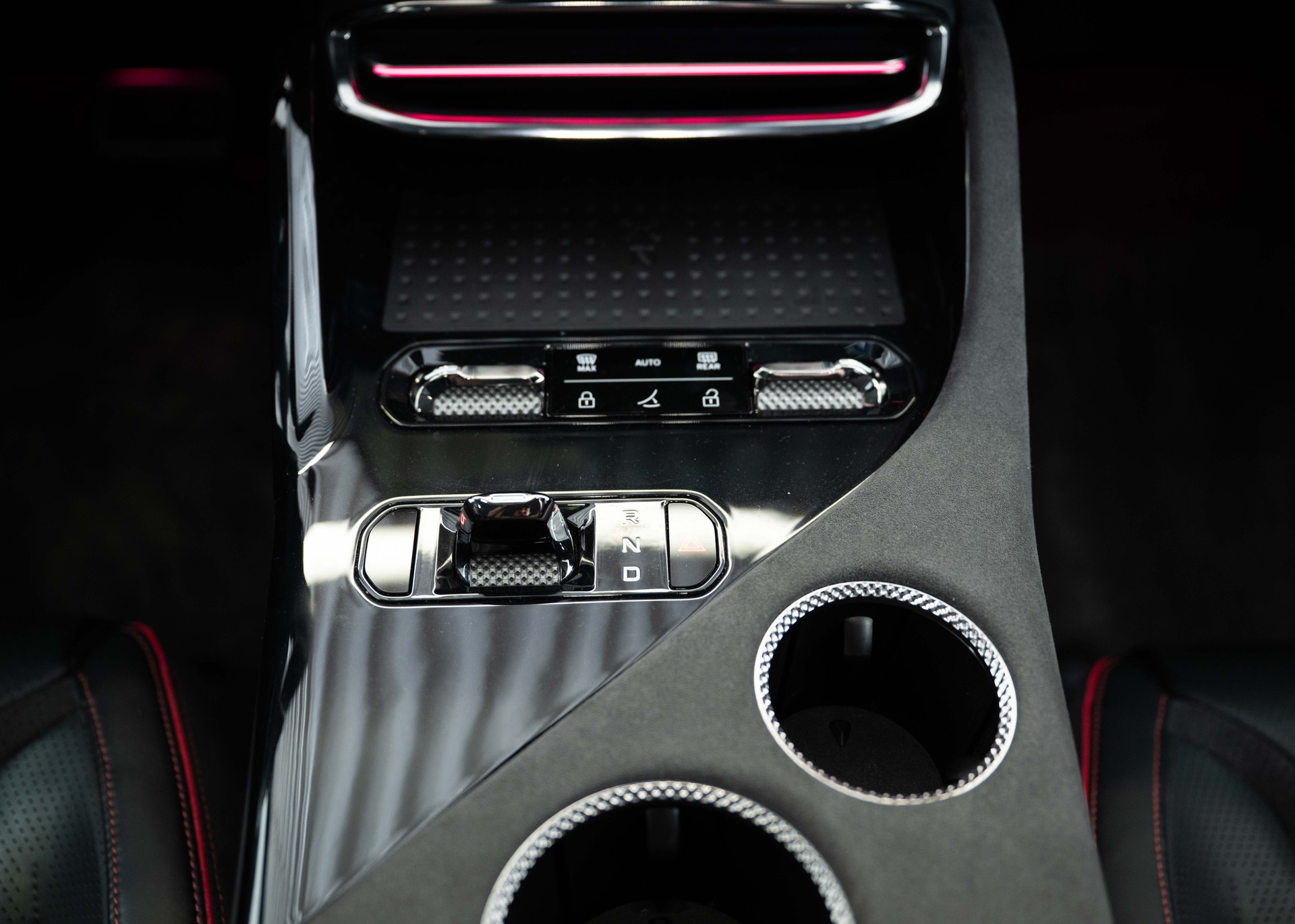 LOTUS Eletre 112kWh S (Swiss car 1st hand, like new, 60-month factory warranty)-image-28