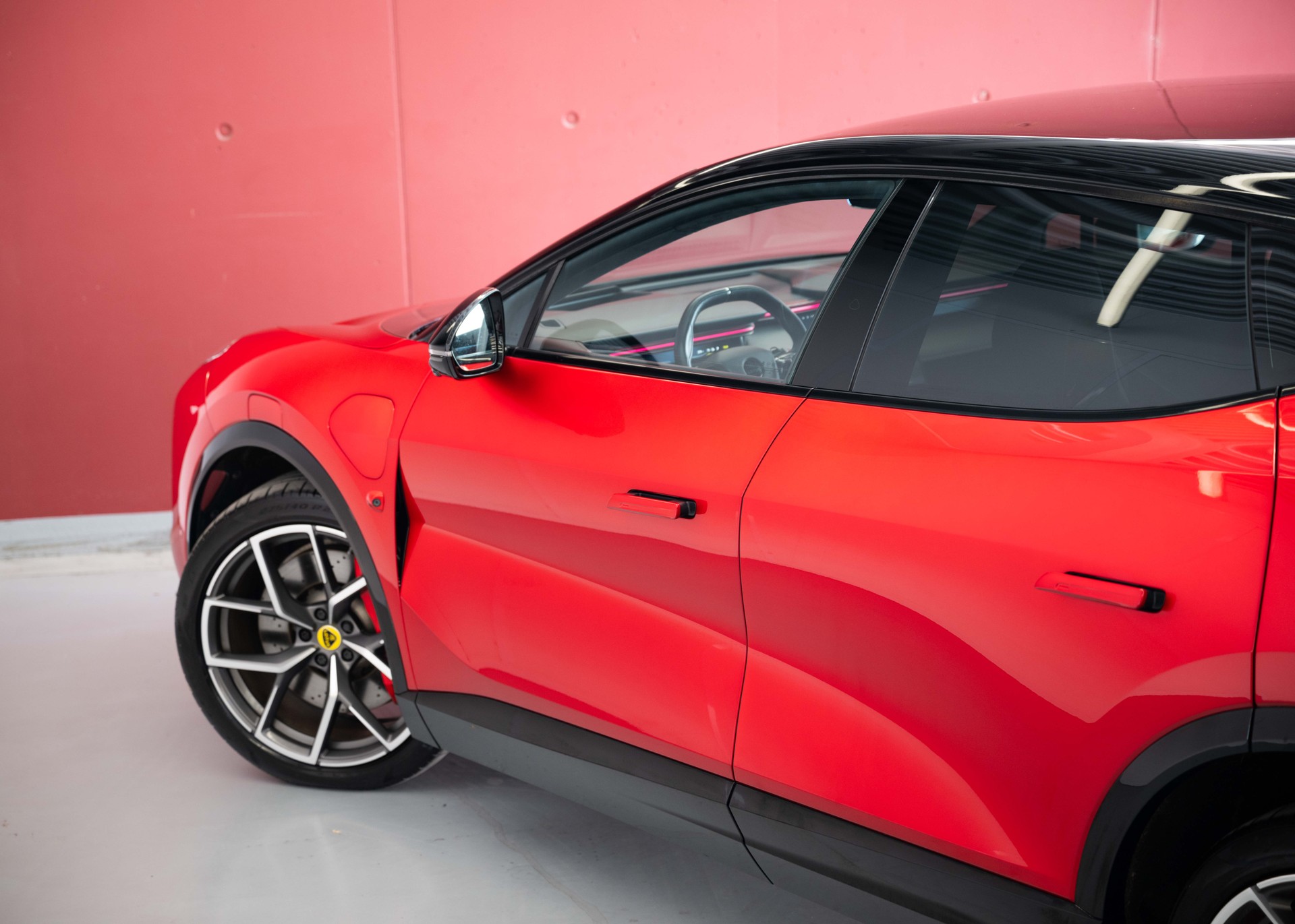 LOTUS Eletre 112kWh S (Swiss car 1st hand, like new, 60-month factory warranty)-image-11