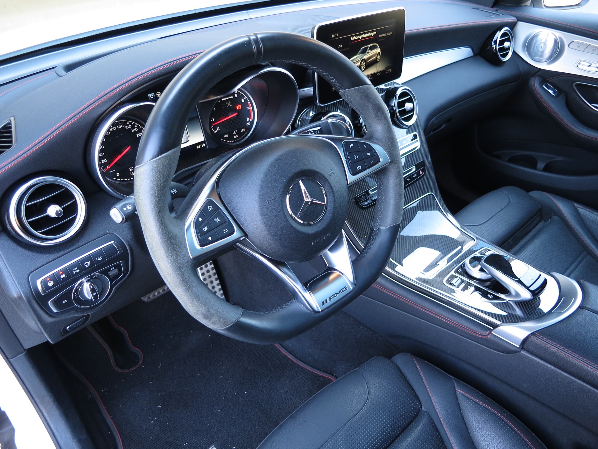 MERCEDES-BENZ GLC 43 AMG 4Matic 9G-Tronic-image-12