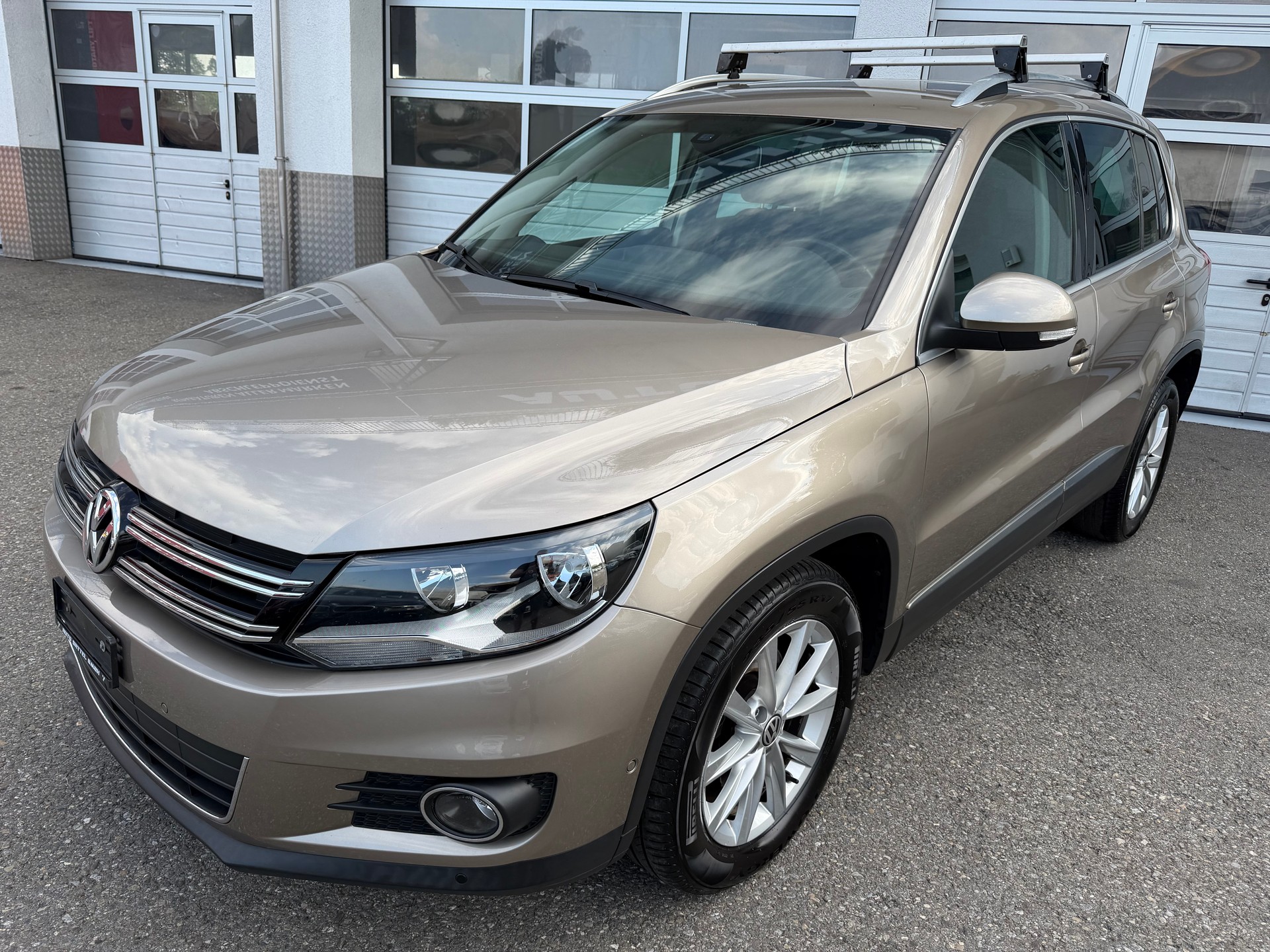 VW Tiguan 1.4 TSI Track&Style 4Motion-image-0