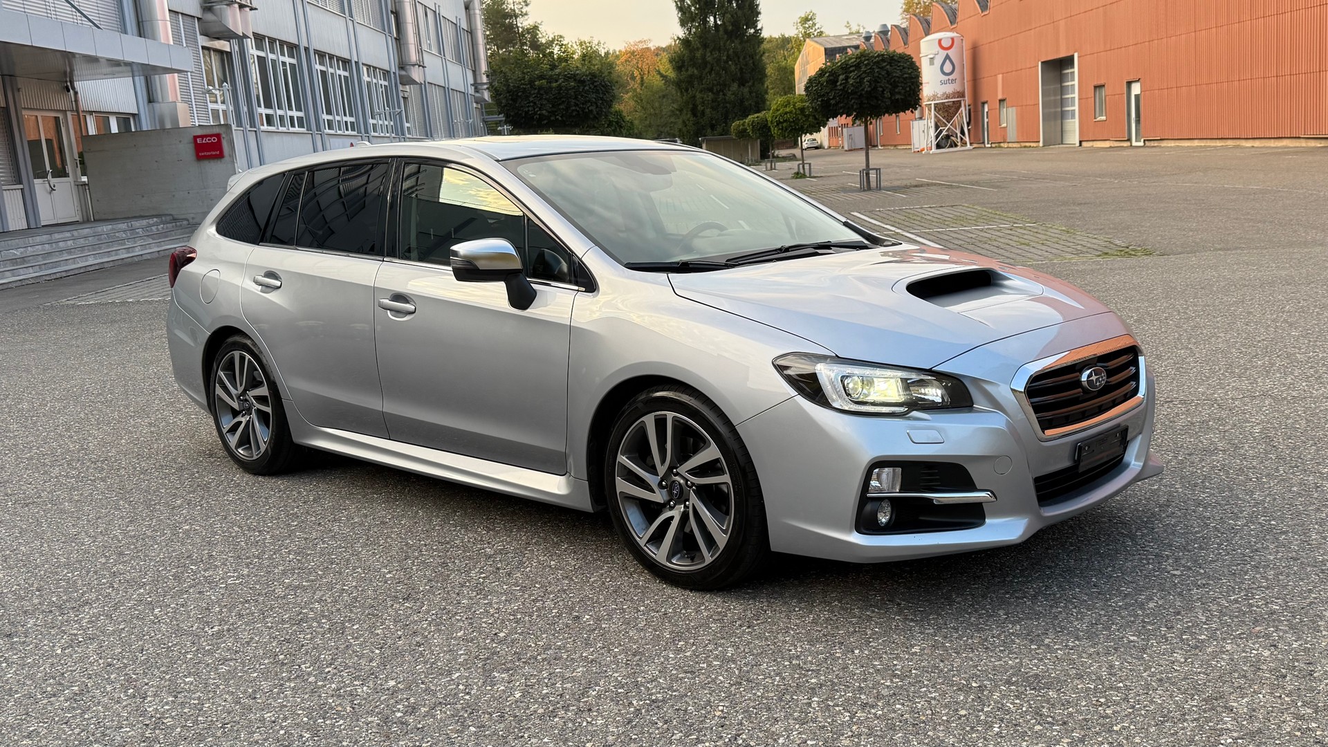 SUBARU Levorg 1.6DIT Luxury S AWD Lineartronic-image-0