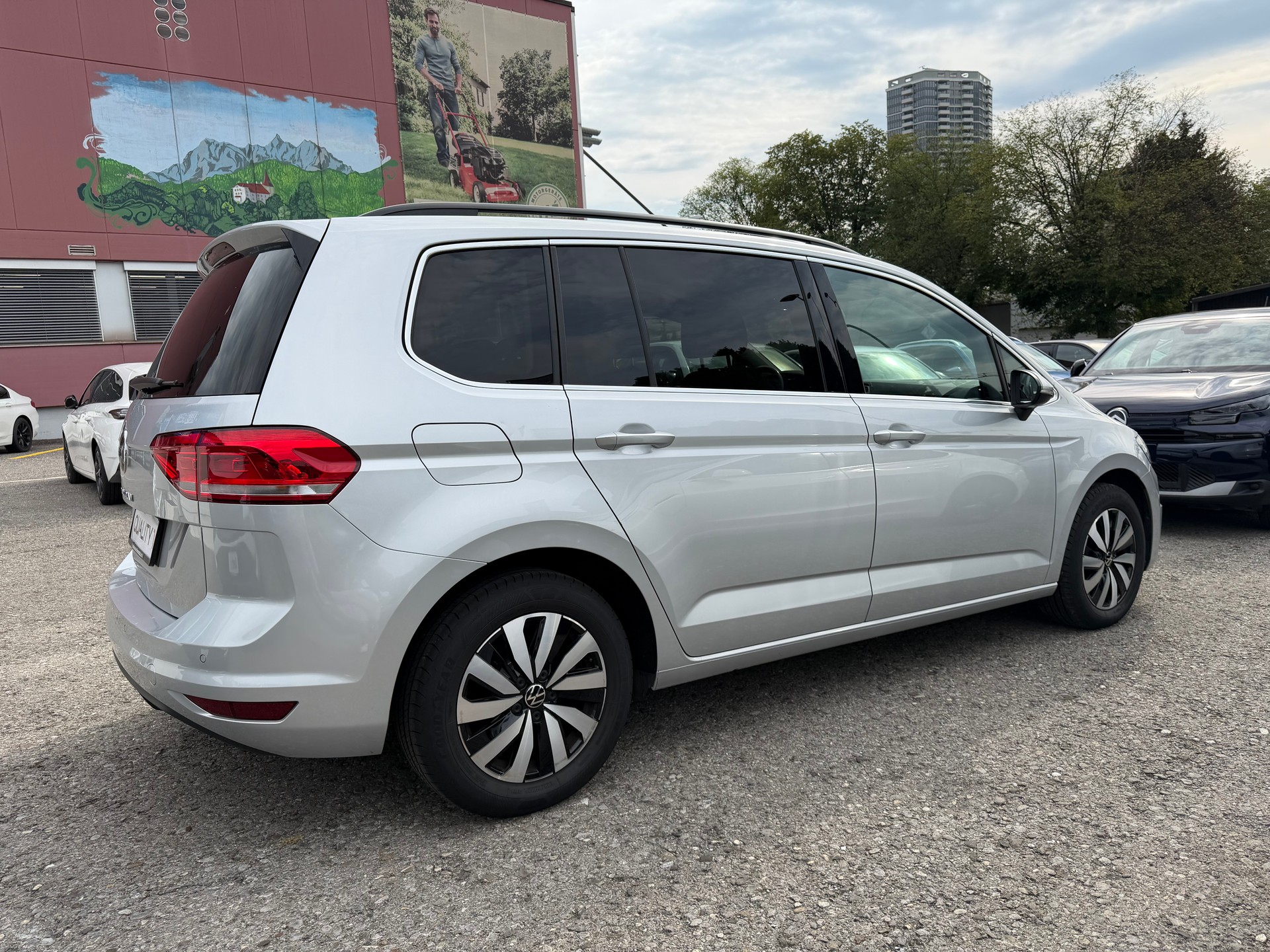 VW Touran 2.0 TDI BlueMotion Technology Comfortline DSG-image-3