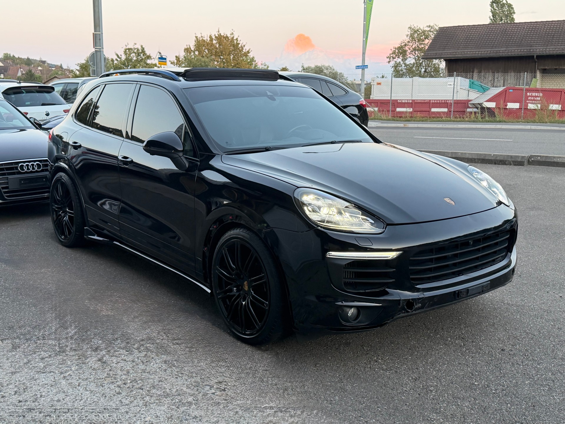 PORSCHE Cayenne Diesel Platinum Edition-image-2