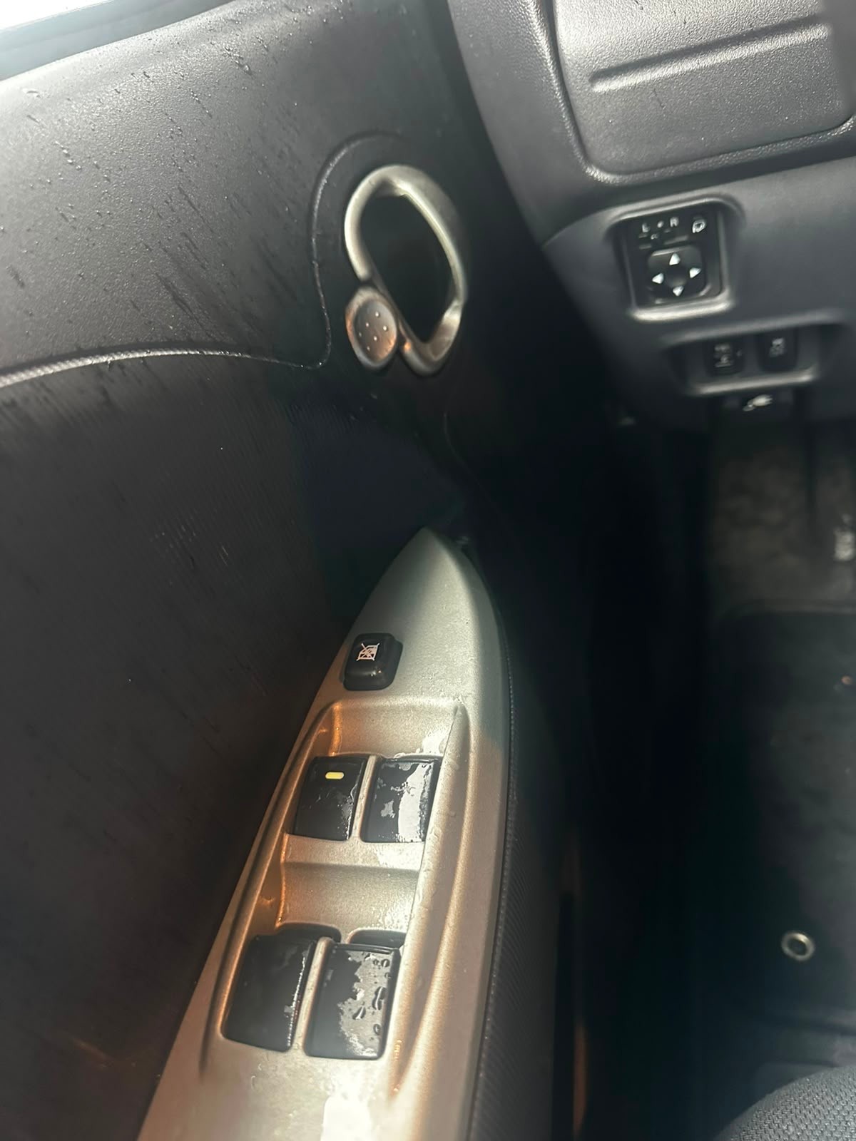 MITSUBISHI i MiEV-image-11