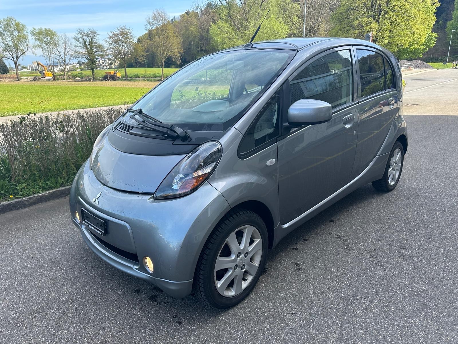 MITSUBISHI i MiEV-image-0