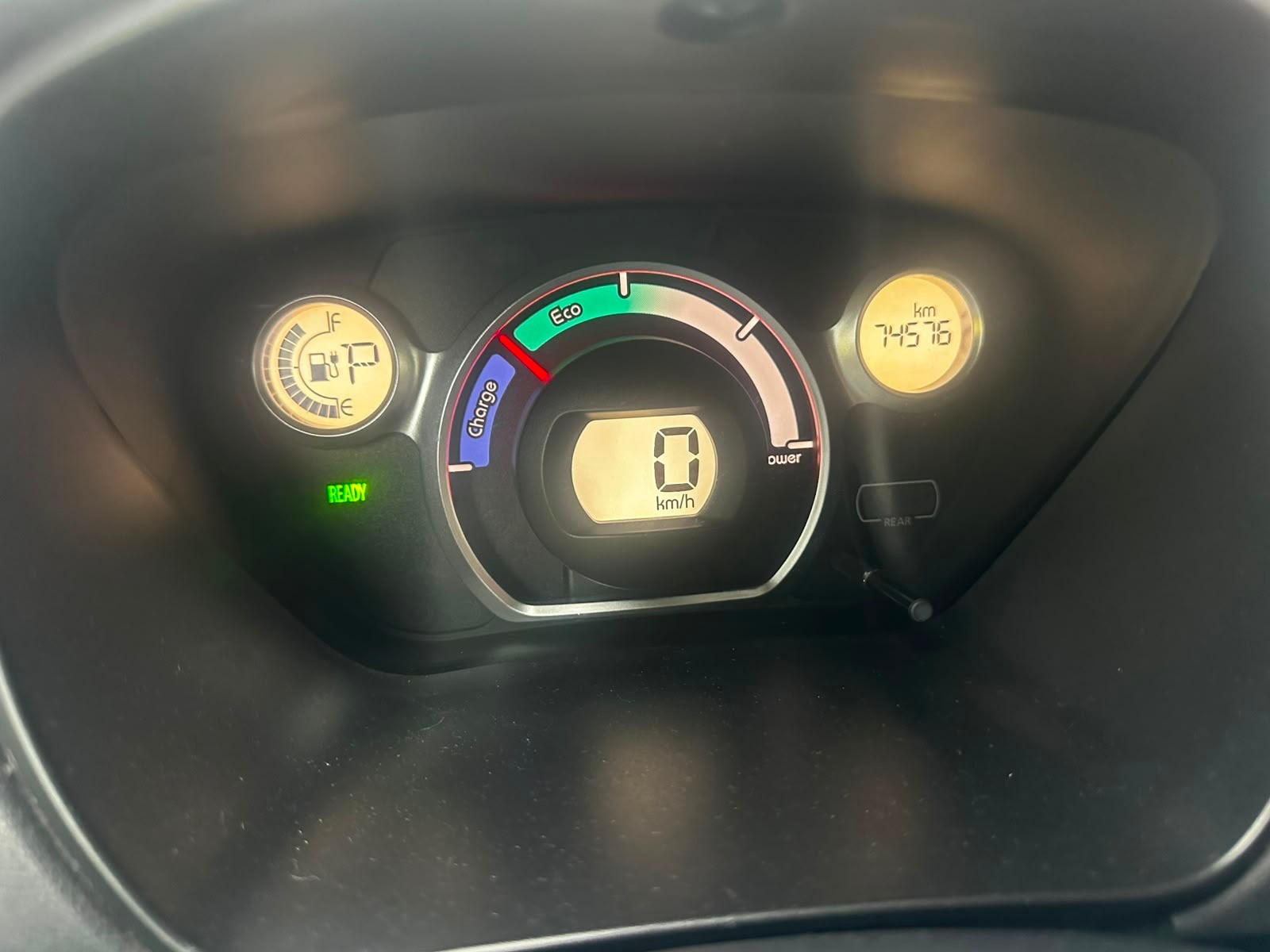 MITSUBISHI i MiEV-image-8
