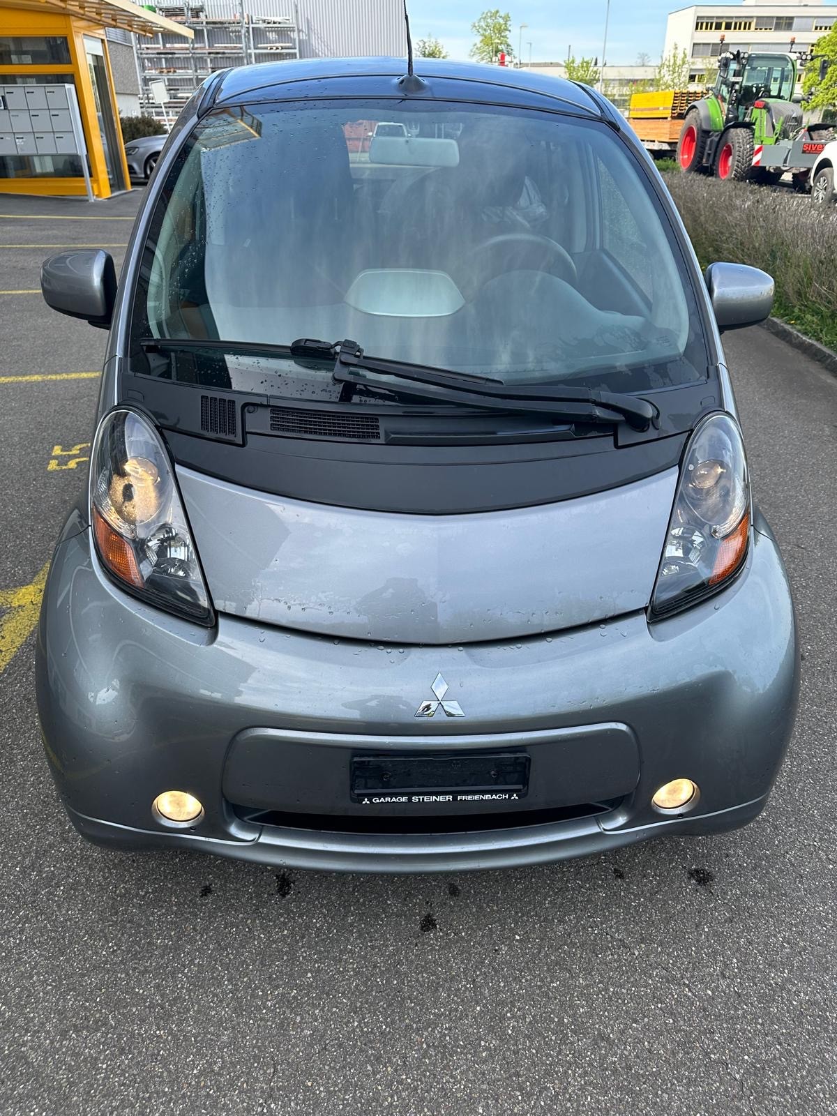 MITSUBISHI i MiEV-image-1