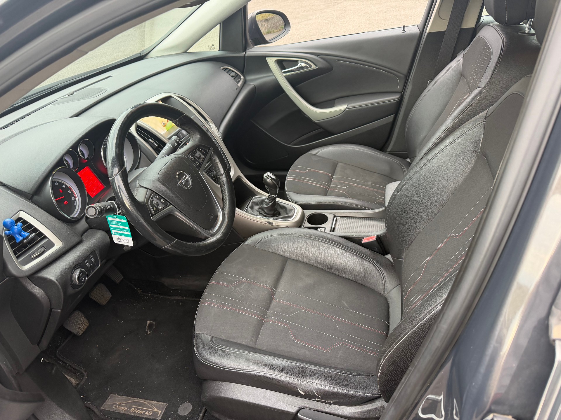 OPEL Astra 1.4i 16V Turbo Anniversary Edition-image-6
