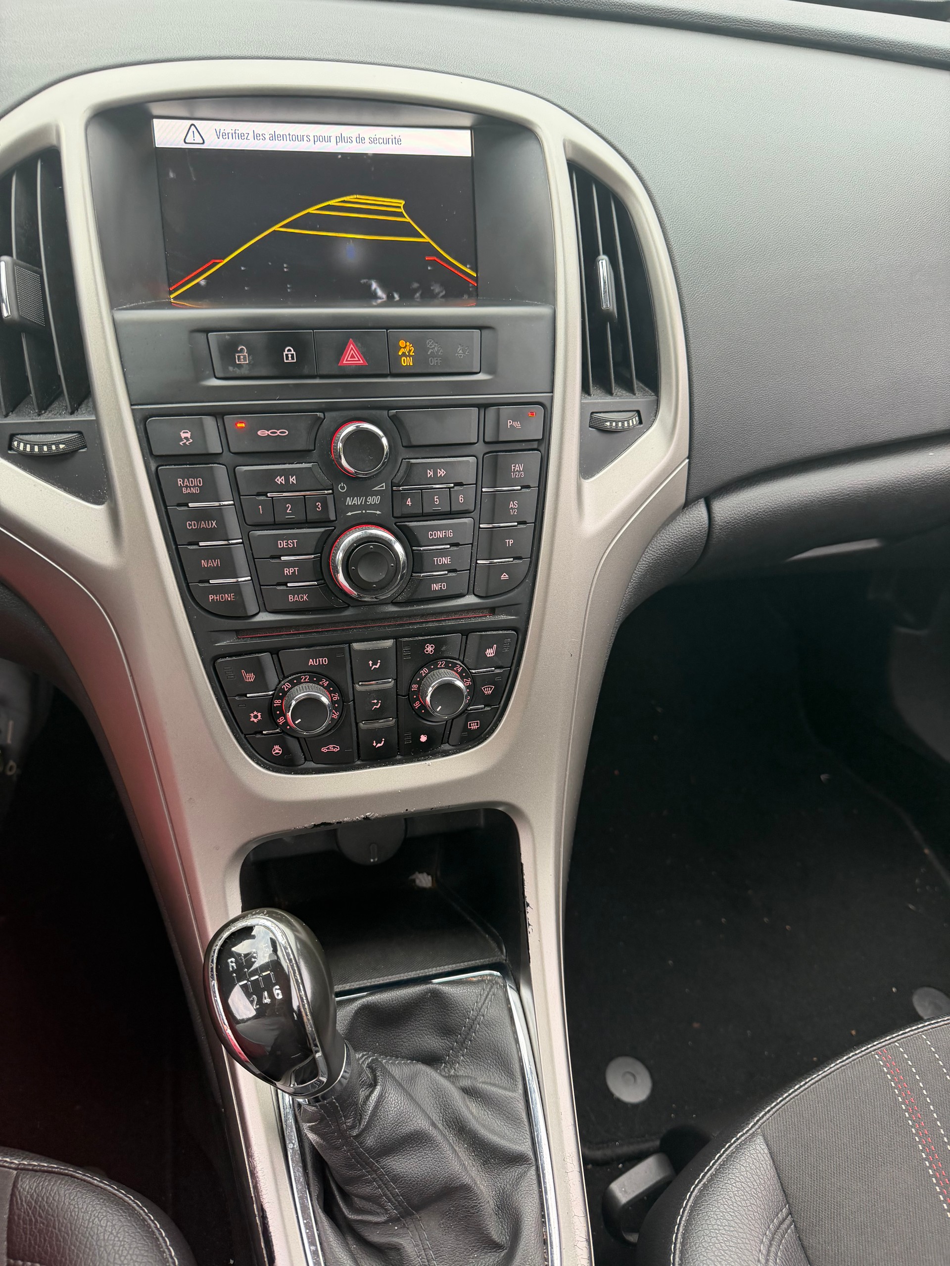 OPEL Astra 1.4i 16V Turbo Anniversary Edition-image-5
