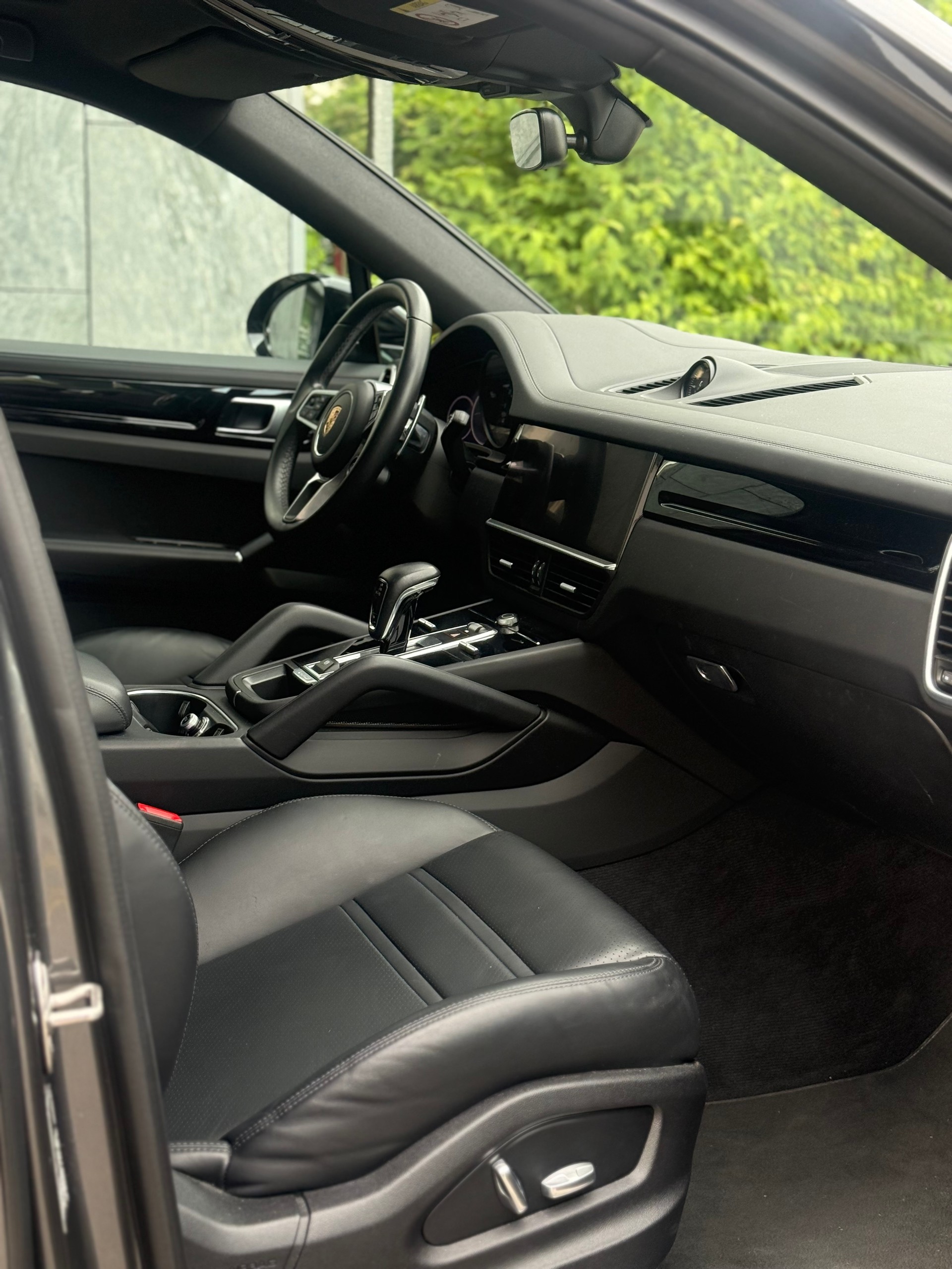 PORSCHE Cayenne Coupé-image-9