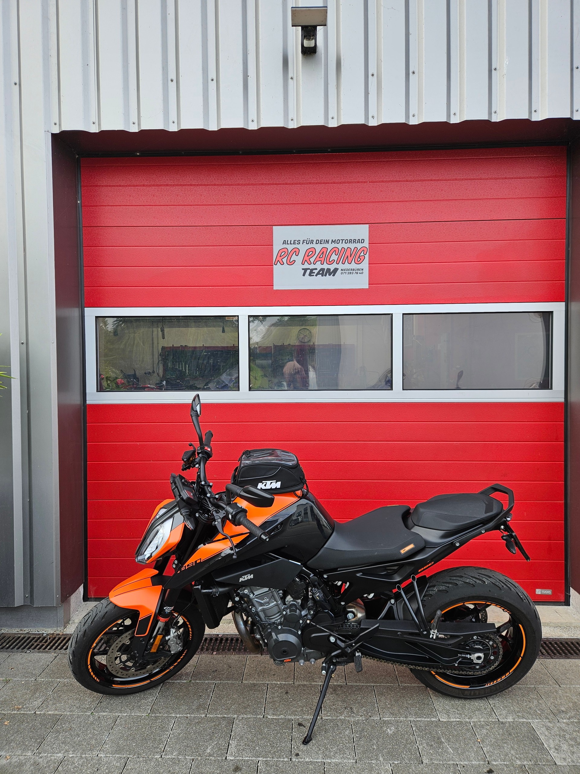 KTM 890 Duke-image-10