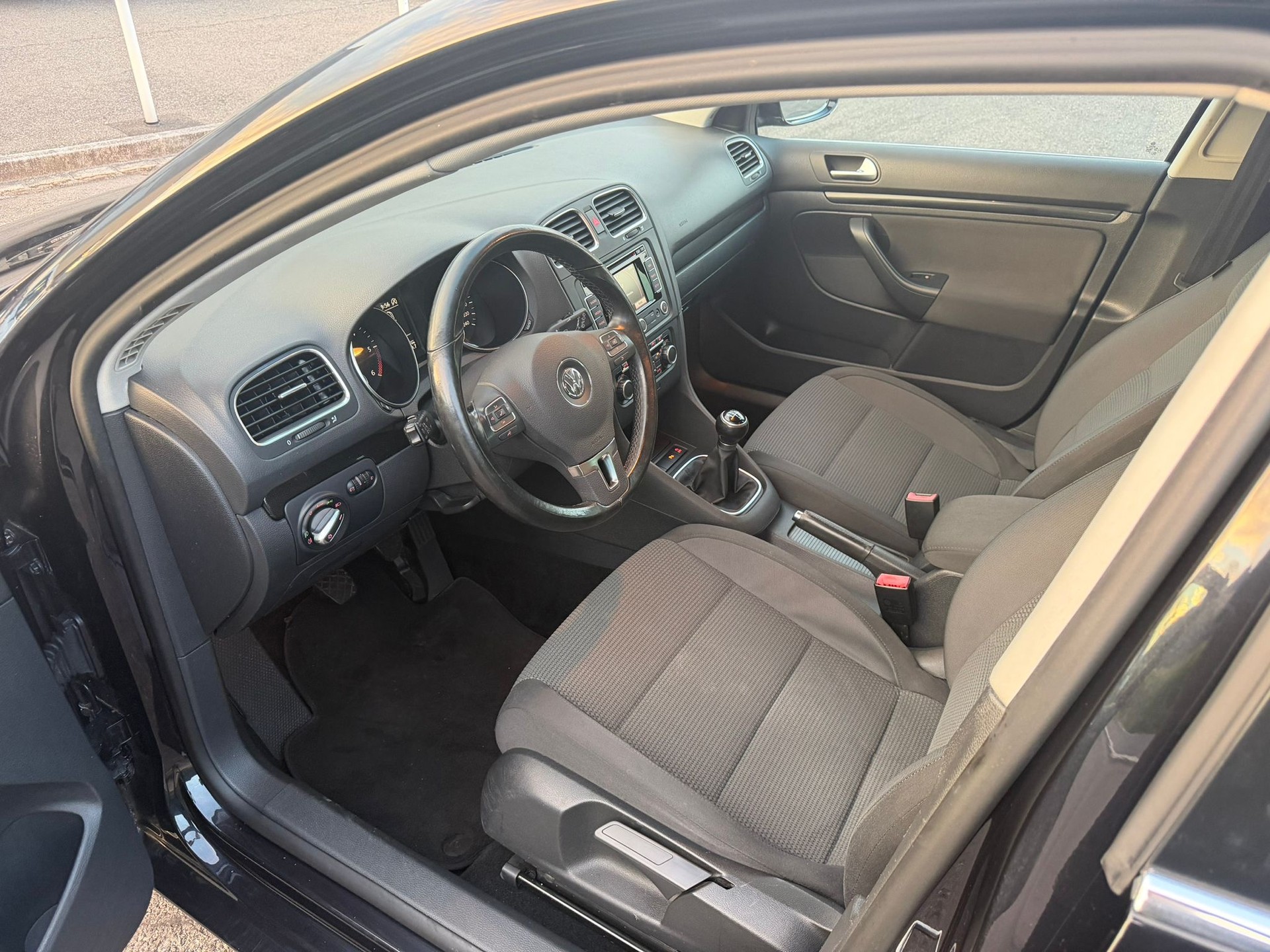 VW Golf Variant 1.6 TDI Comfortline-image-6
