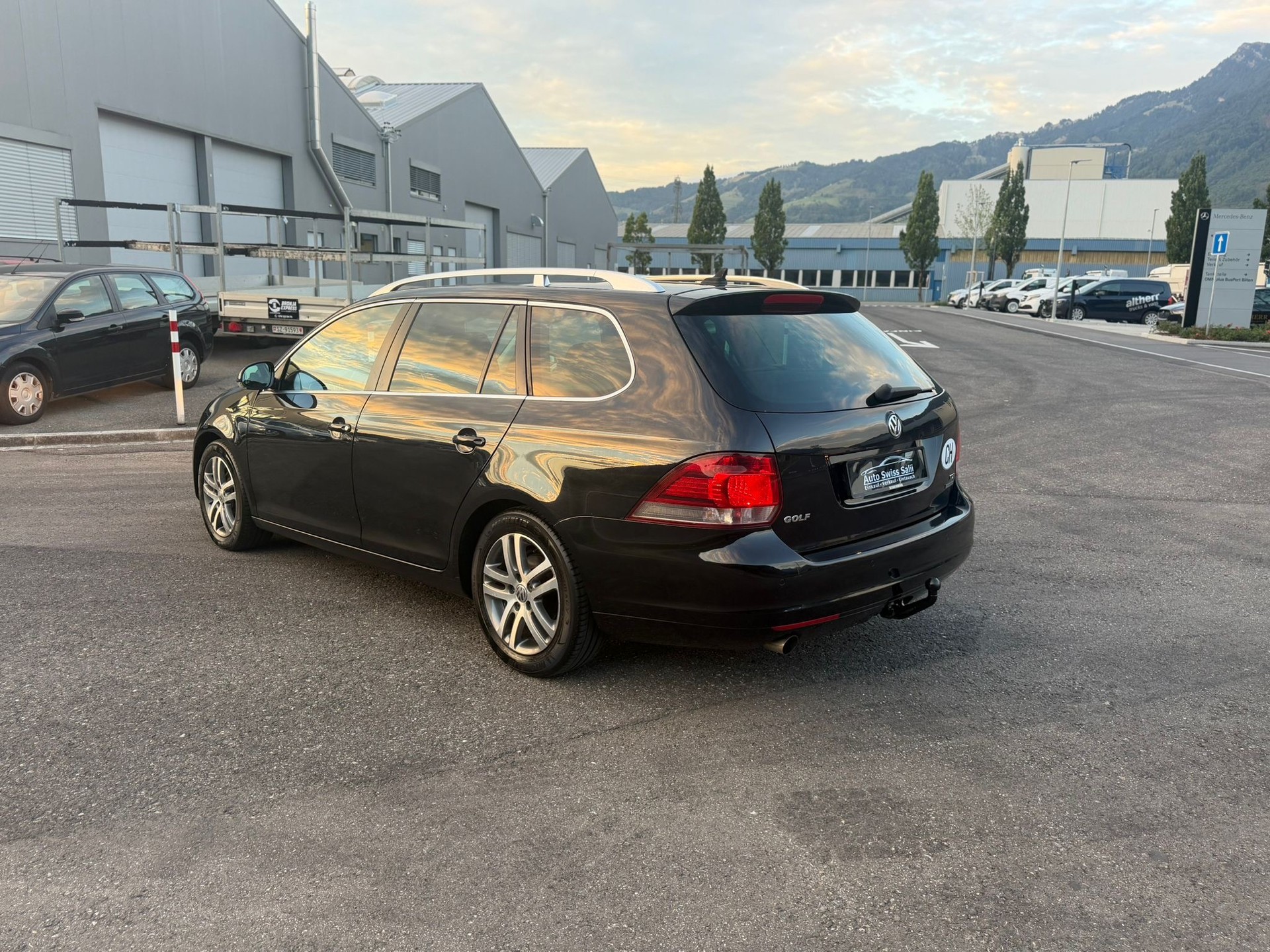 VW Golf Variant 1.6 TDI Comfortline-image-4