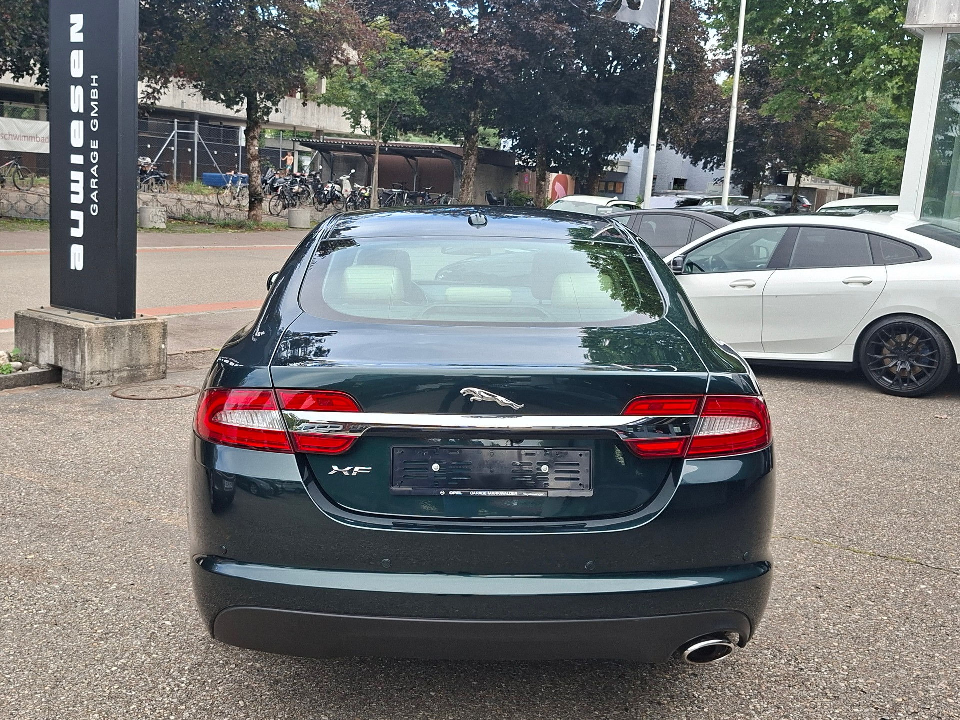 JAGUAR XF 2.2d-image-3