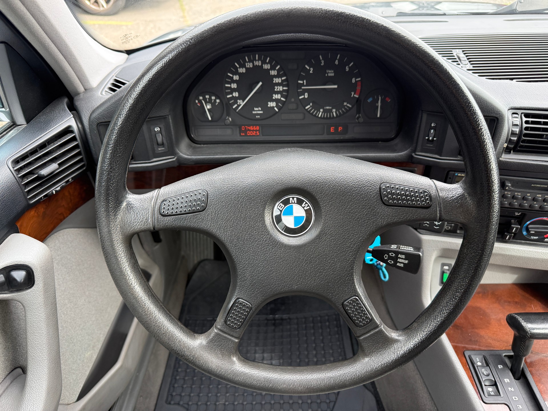 BMW 535i A-image-16