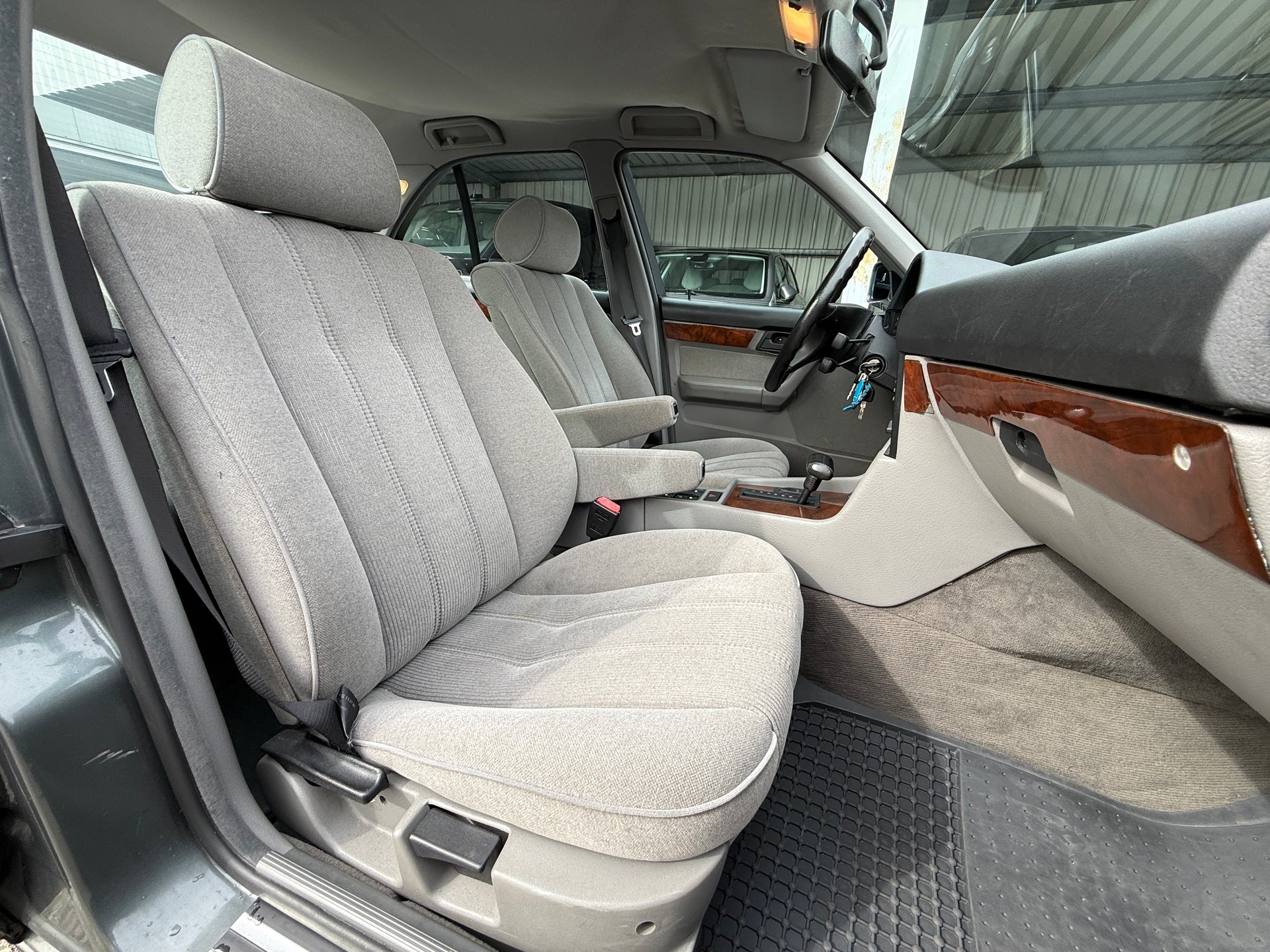 BMW 535i A-image-19
