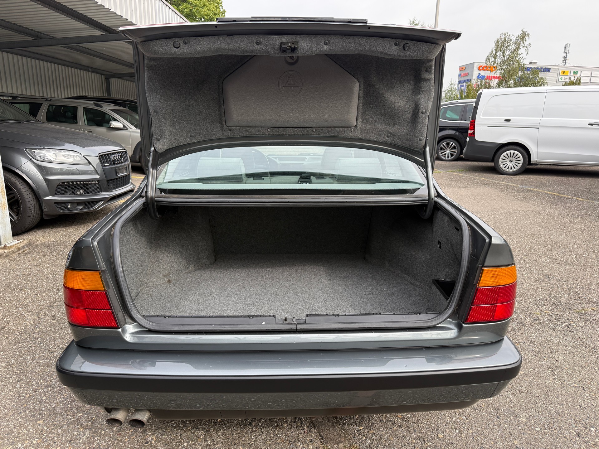 BMW 535i A-image-26