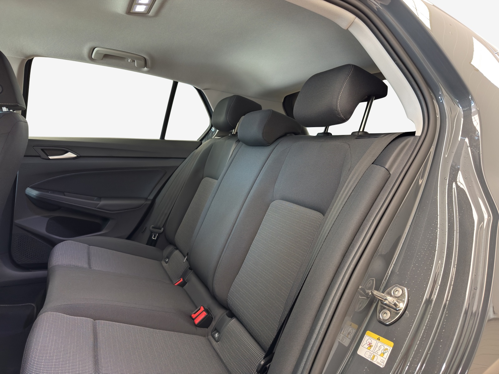 VW Golf 1.5 e TSI mHEV Value DSG-image-10