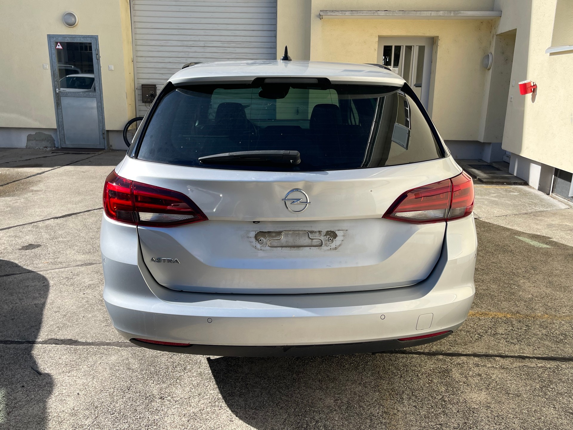 OPEL Astra Sports Tourer 1.5 CDTi Edition-image-3