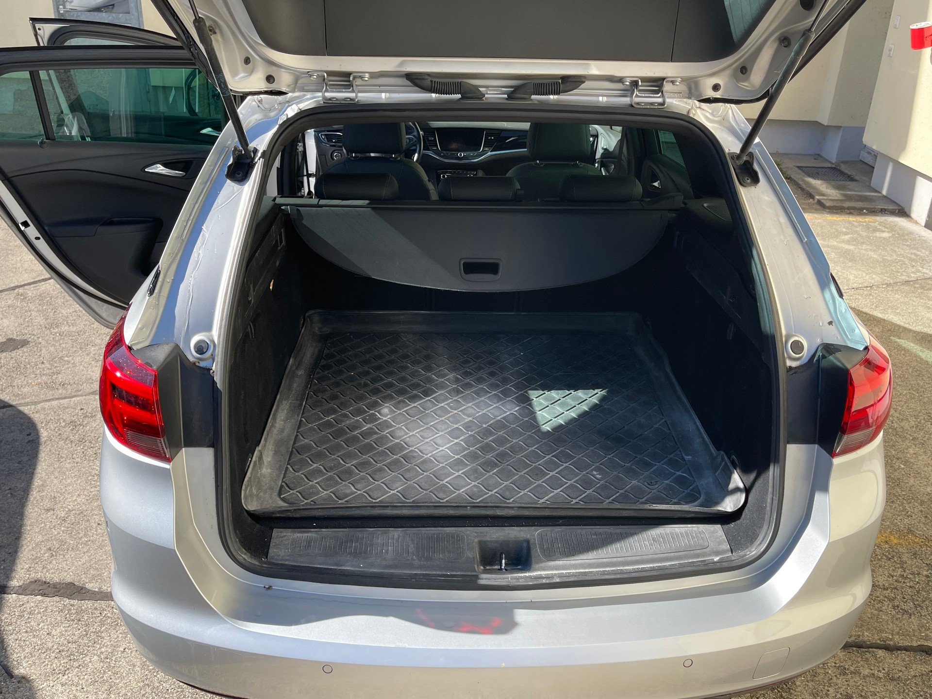 OPEL Astra Sports Tourer 1.5 CDTi Edition-image-8