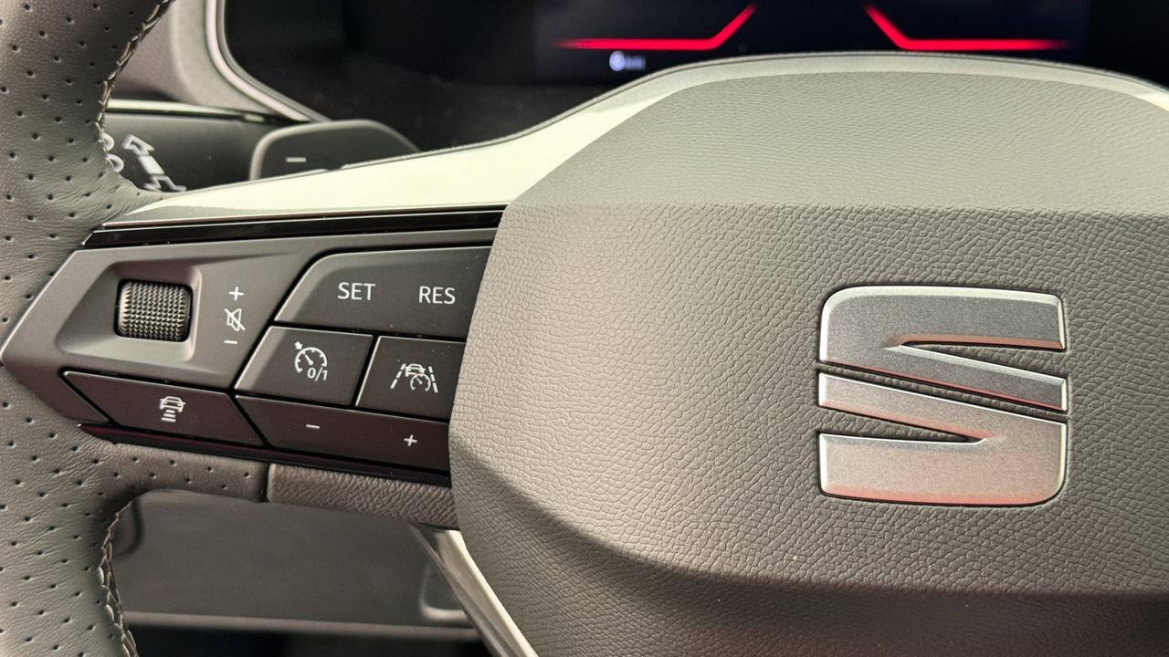 SEAT Arona 1.5 Eco TSI FR DSG-image-9