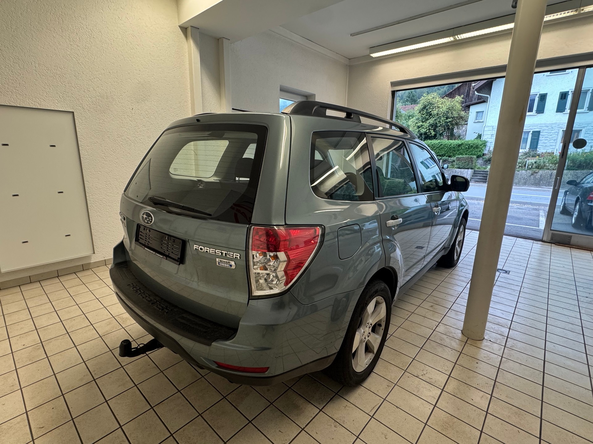 SUBARU Forester 2.0D X Swiss-image-7