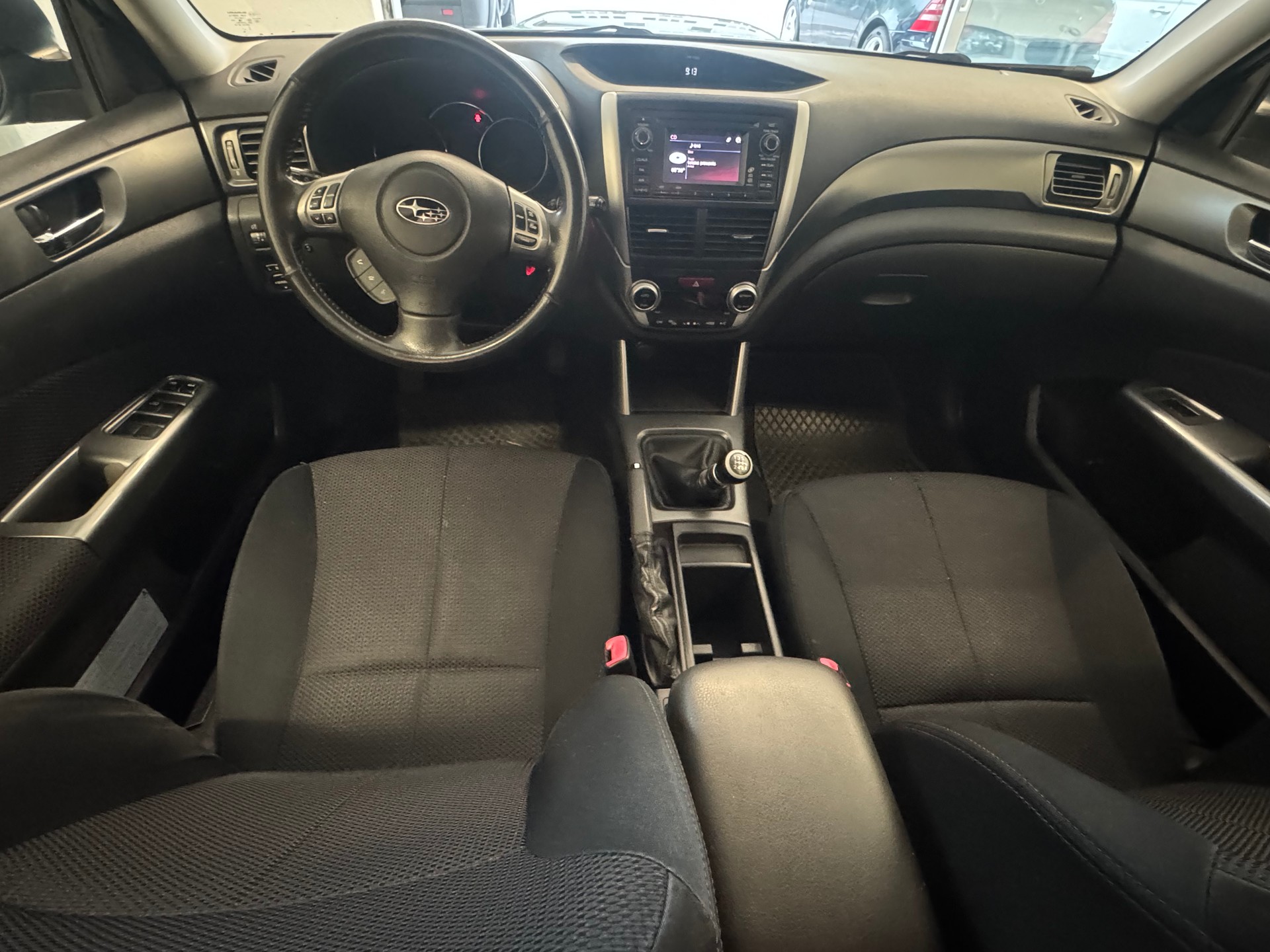 SUBARU Forester 2.0D X Swiss-image-9