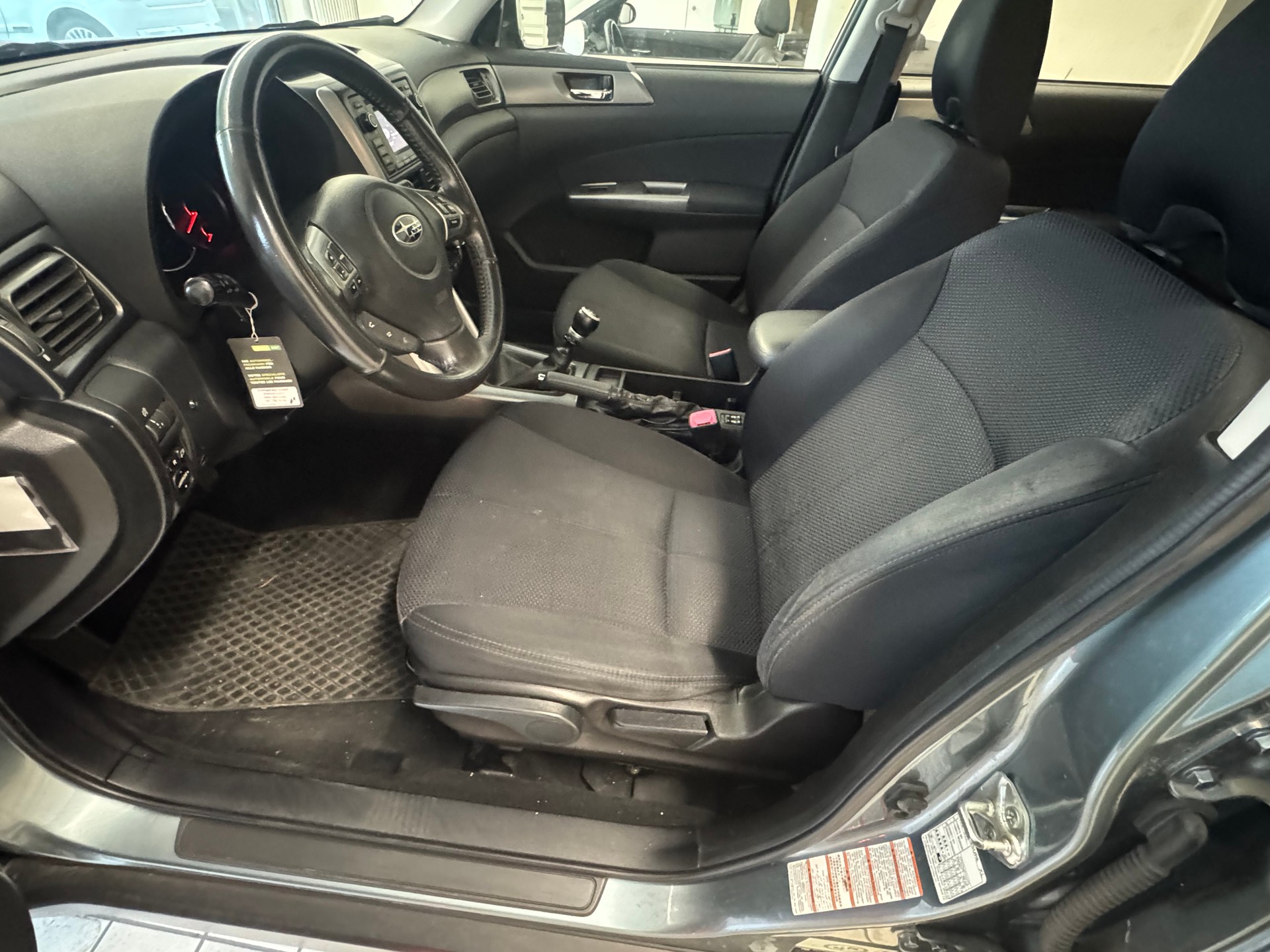 SUBARU Forester 2.0D X Swiss-image-10