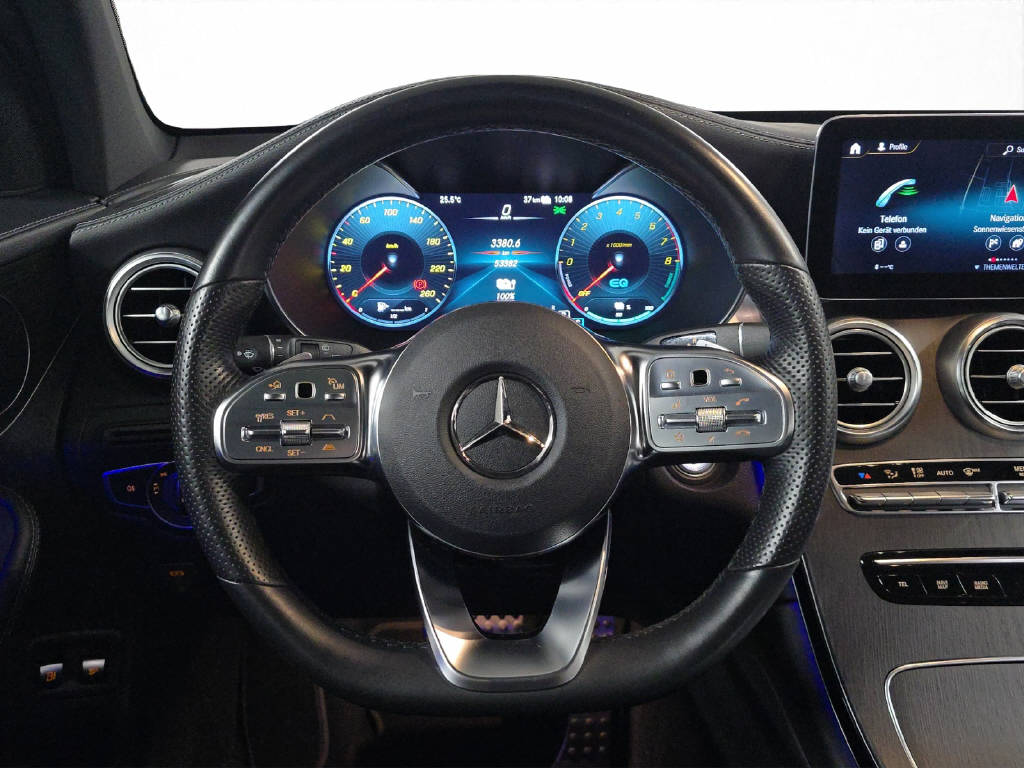 MERCEDES-BENZ GLC 300 e AMG Line 4Matic-image-11