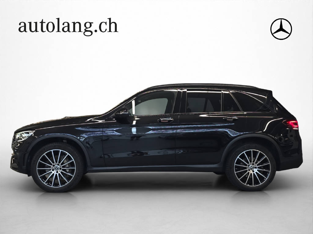 MERCEDES-BENZ GLC 300 e AMG Line 4Matic-showroom-element-2