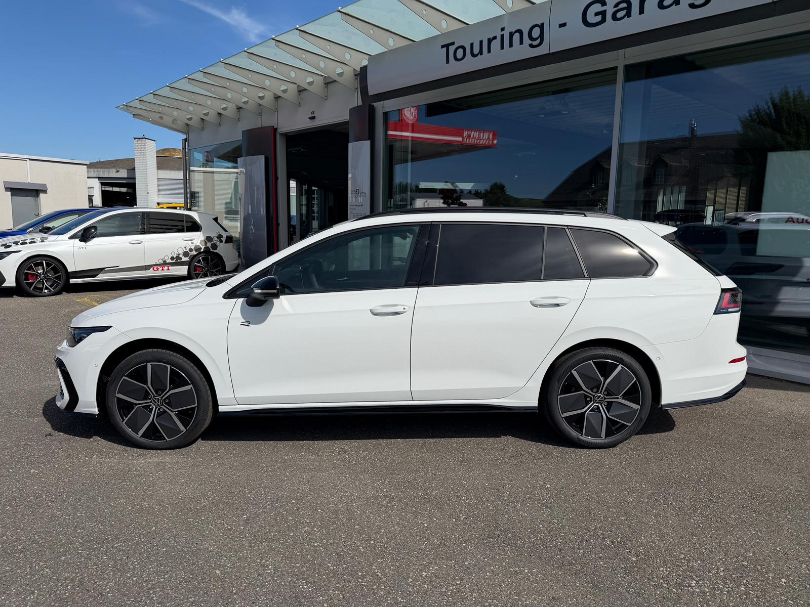 VW Golf Variant 2.0 TSI R-Line DSG 4 Motion-showroom-element-1