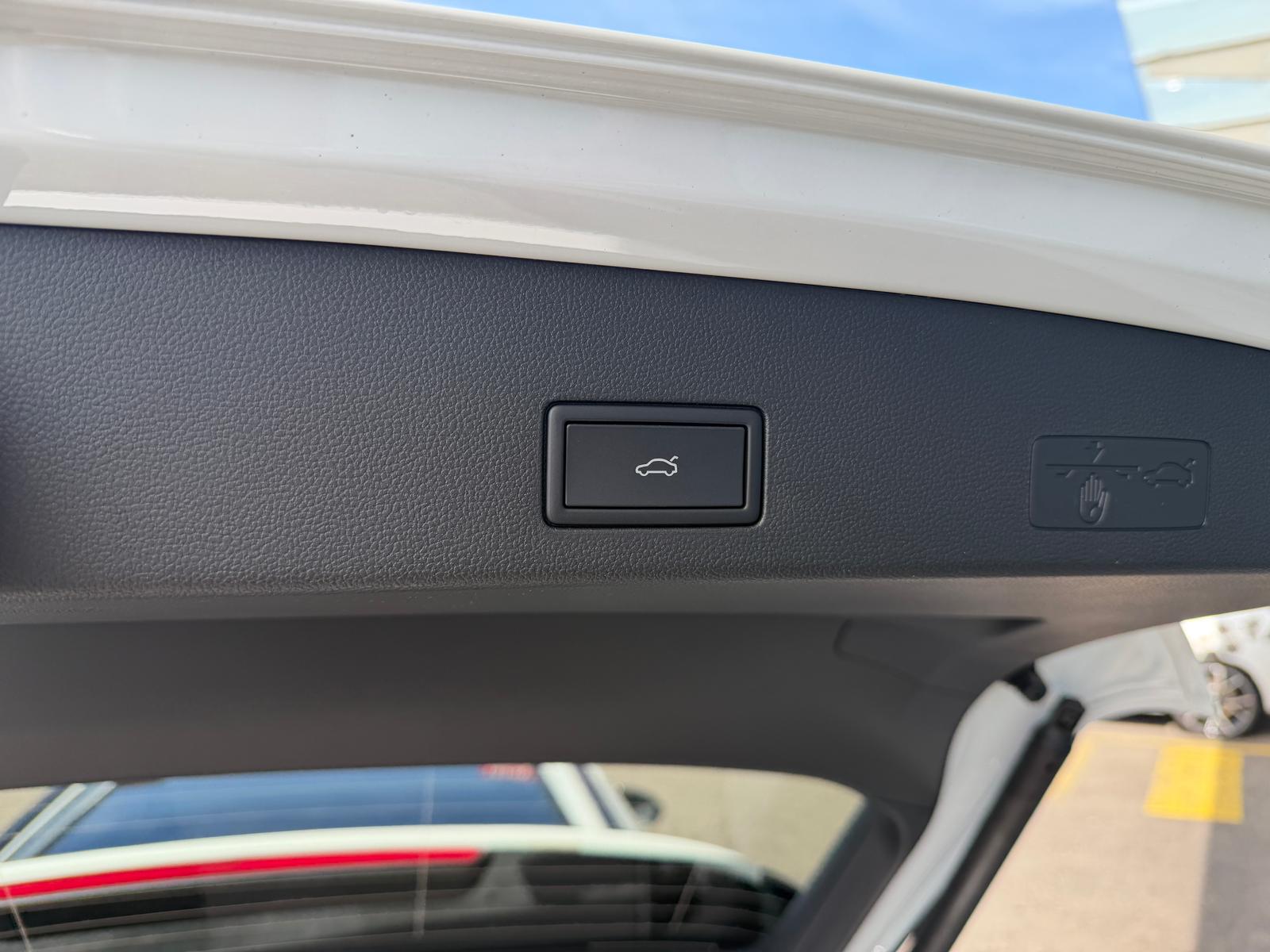 VW Golf Variant 2.0 TSI R-Line DSG 4 Motion-image-28