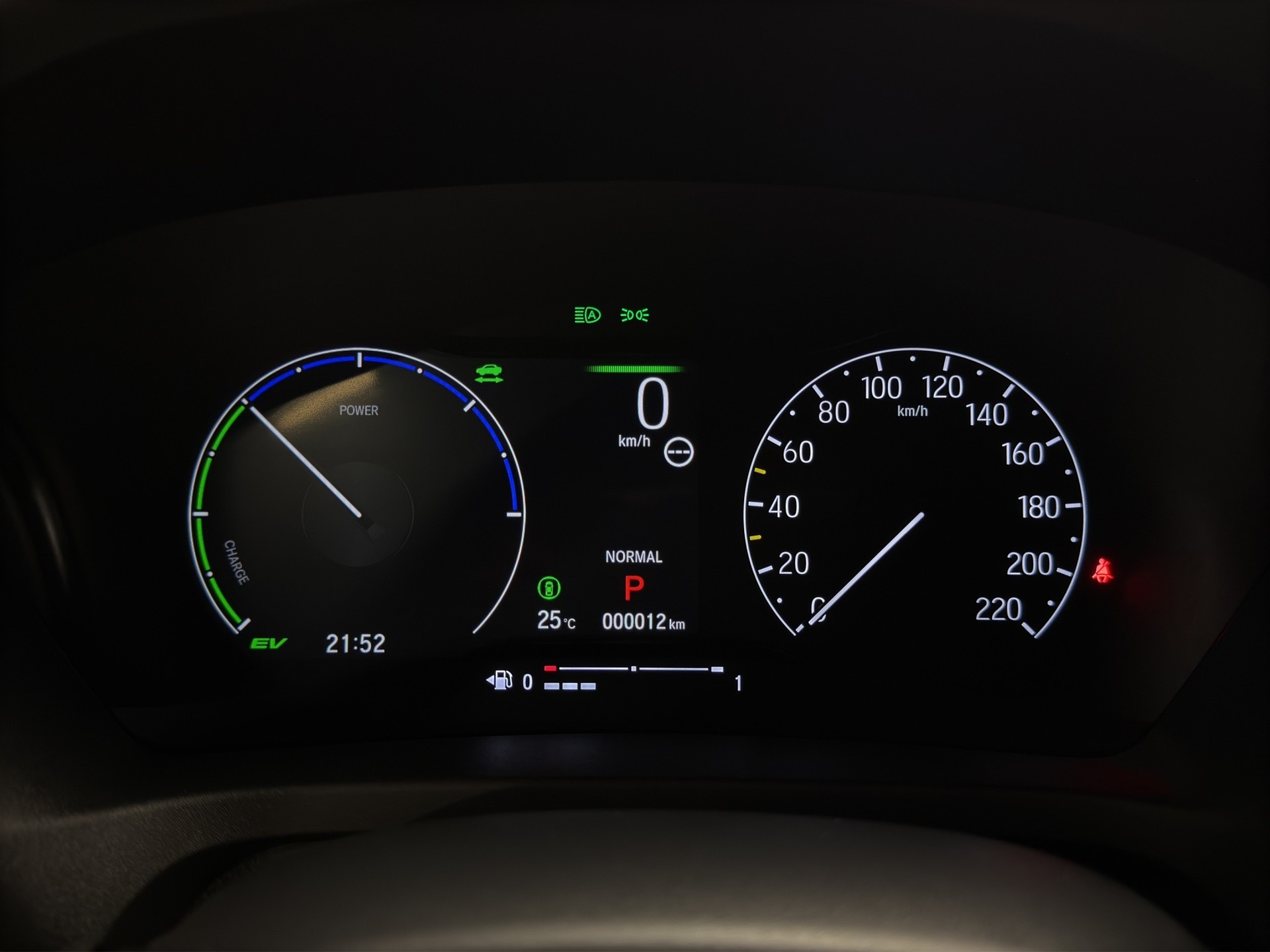 HONDA HR-V 1.5 i-MMD Elegance-image-17