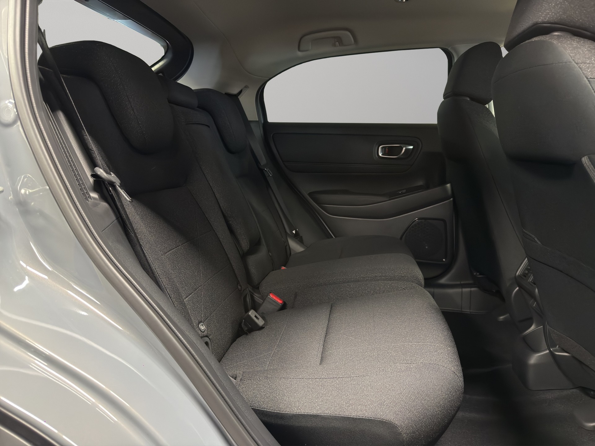 HONDA HR-V 1.5 i-MMD Elegance-image-10