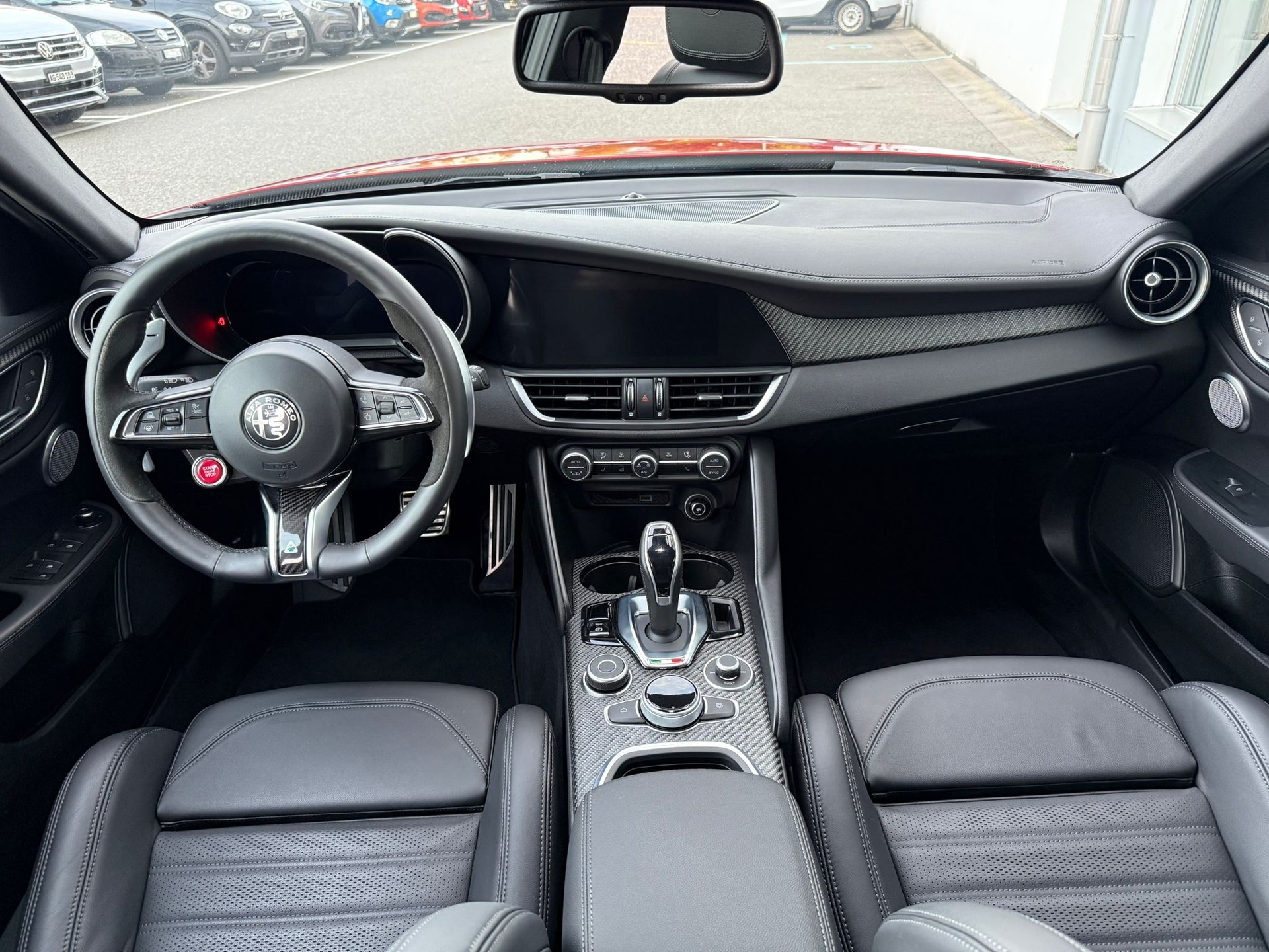 ALFA ROMEO Giulia 2.9 V6 Quadrifoglio 520PS "Rosso Etan+Akrapovic"-image-10