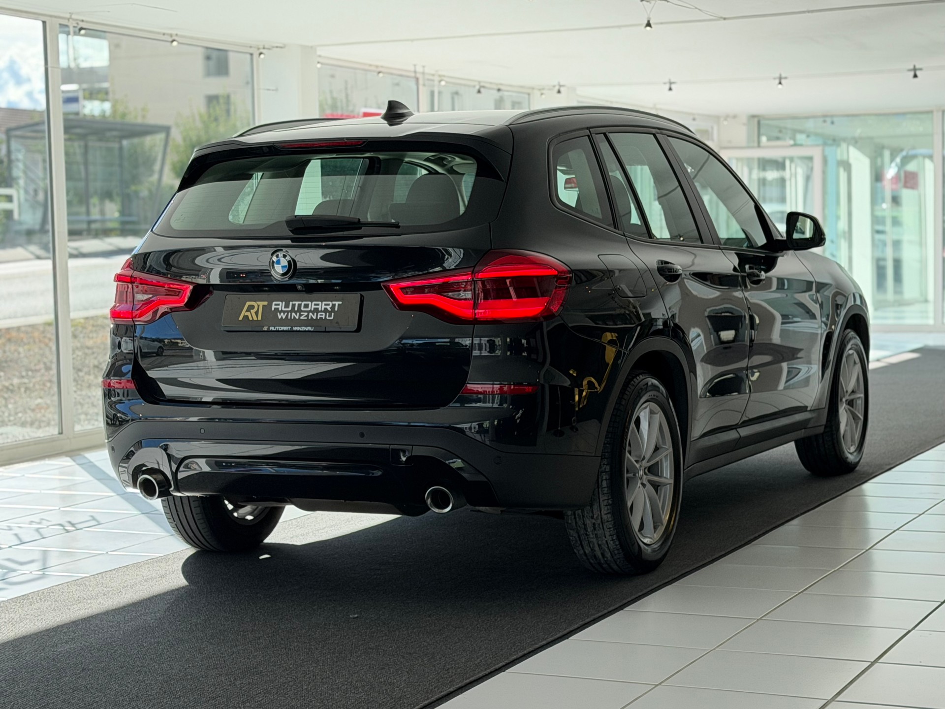 BMW X3 xDrive 20d Steptronic**AHK.**-image-5