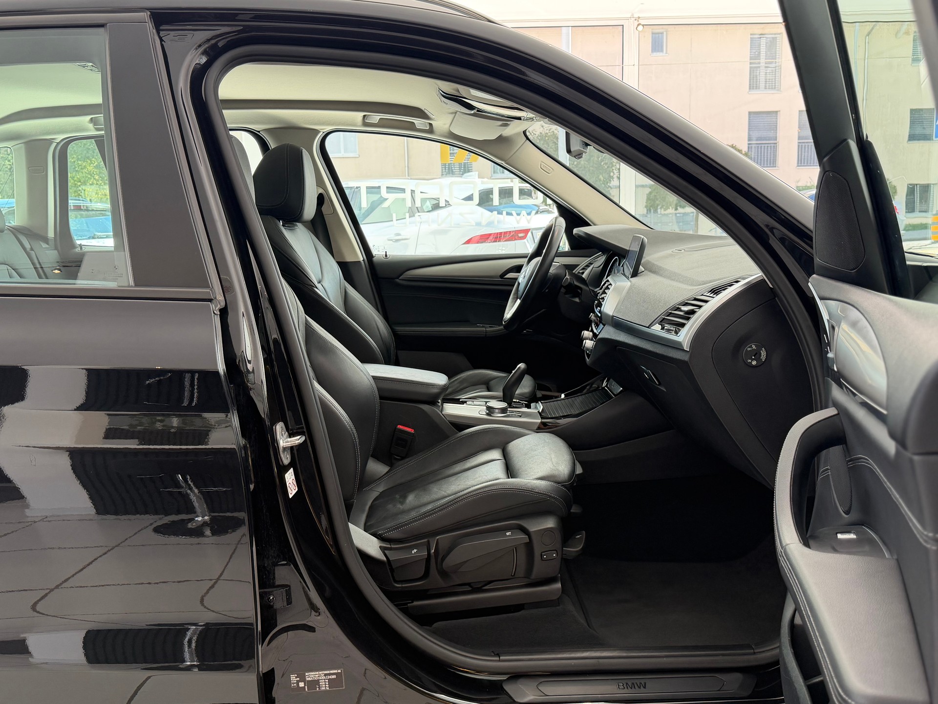 BMW X3 xDrive 20d Steptronic**AHK.**-image-19