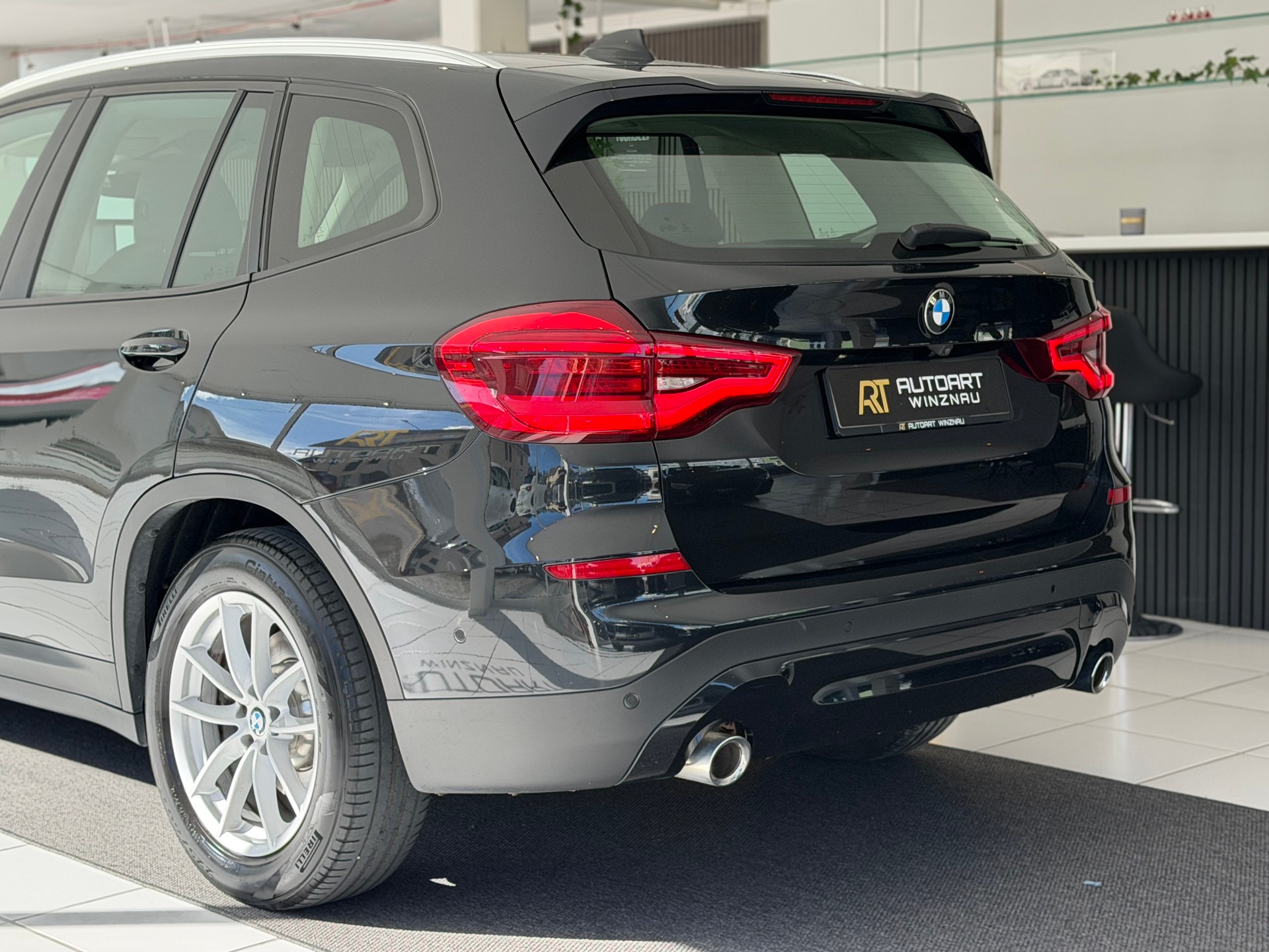 BMW X3 xDrive 20d Steptronic**AHK.**-image-8