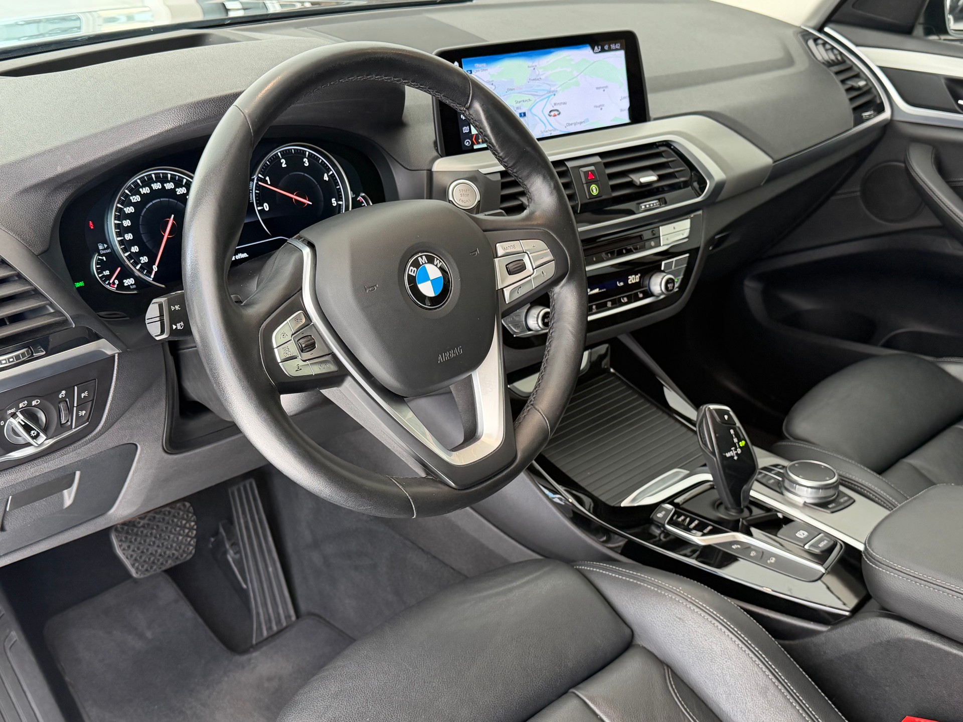 BMW X3 xDrive 20d Steptronic**AHK.**-image-11