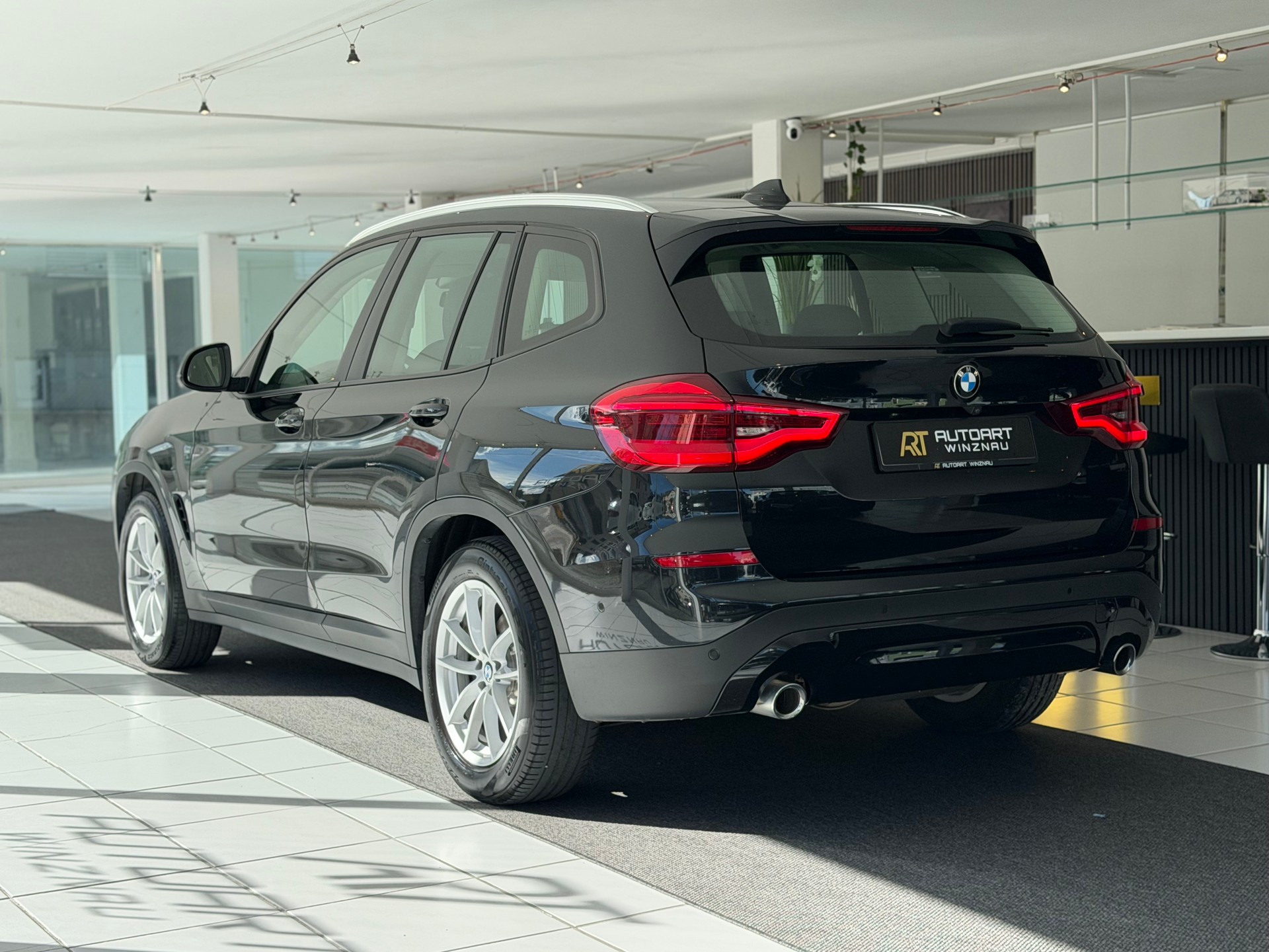 BMW X3 xDrive 20d Steptronic**AHK.**-image-7